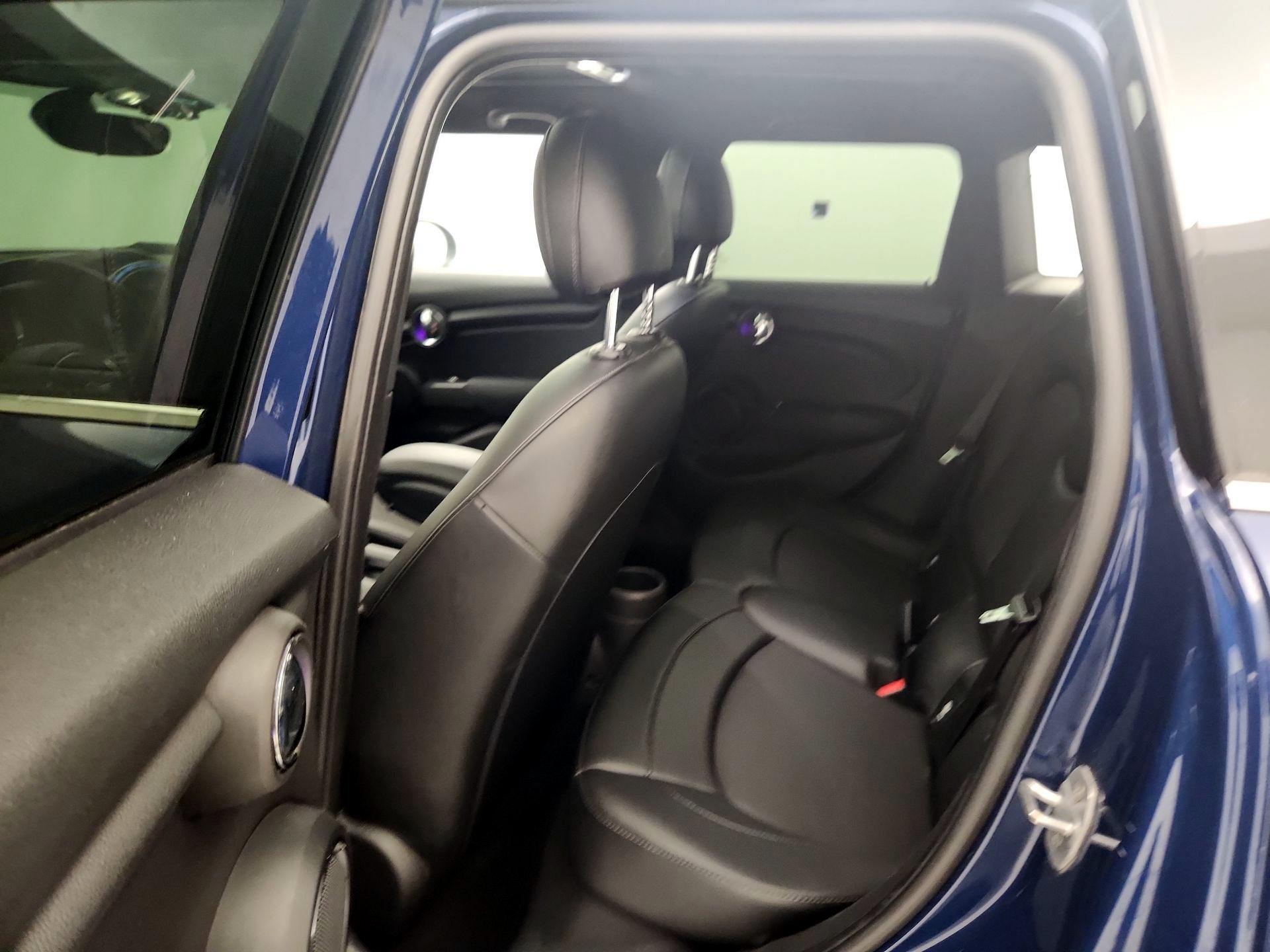 Thumbnail: 2017 MINI Cooper Hardtop - 19
