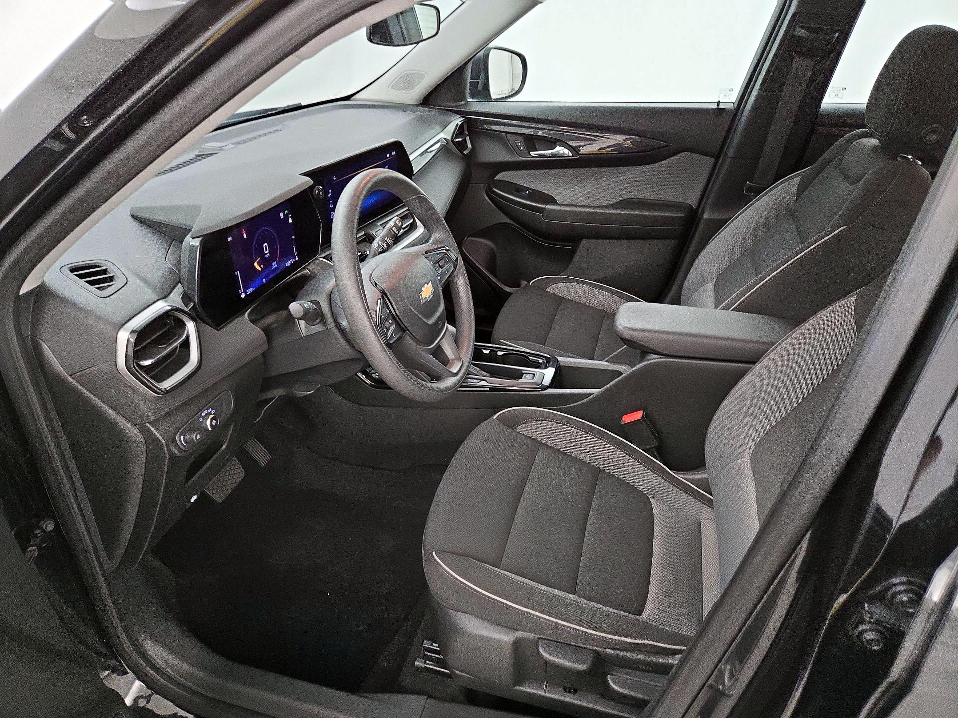 Thumbnail: 2024 Chevrolet TrailBlazer - 11