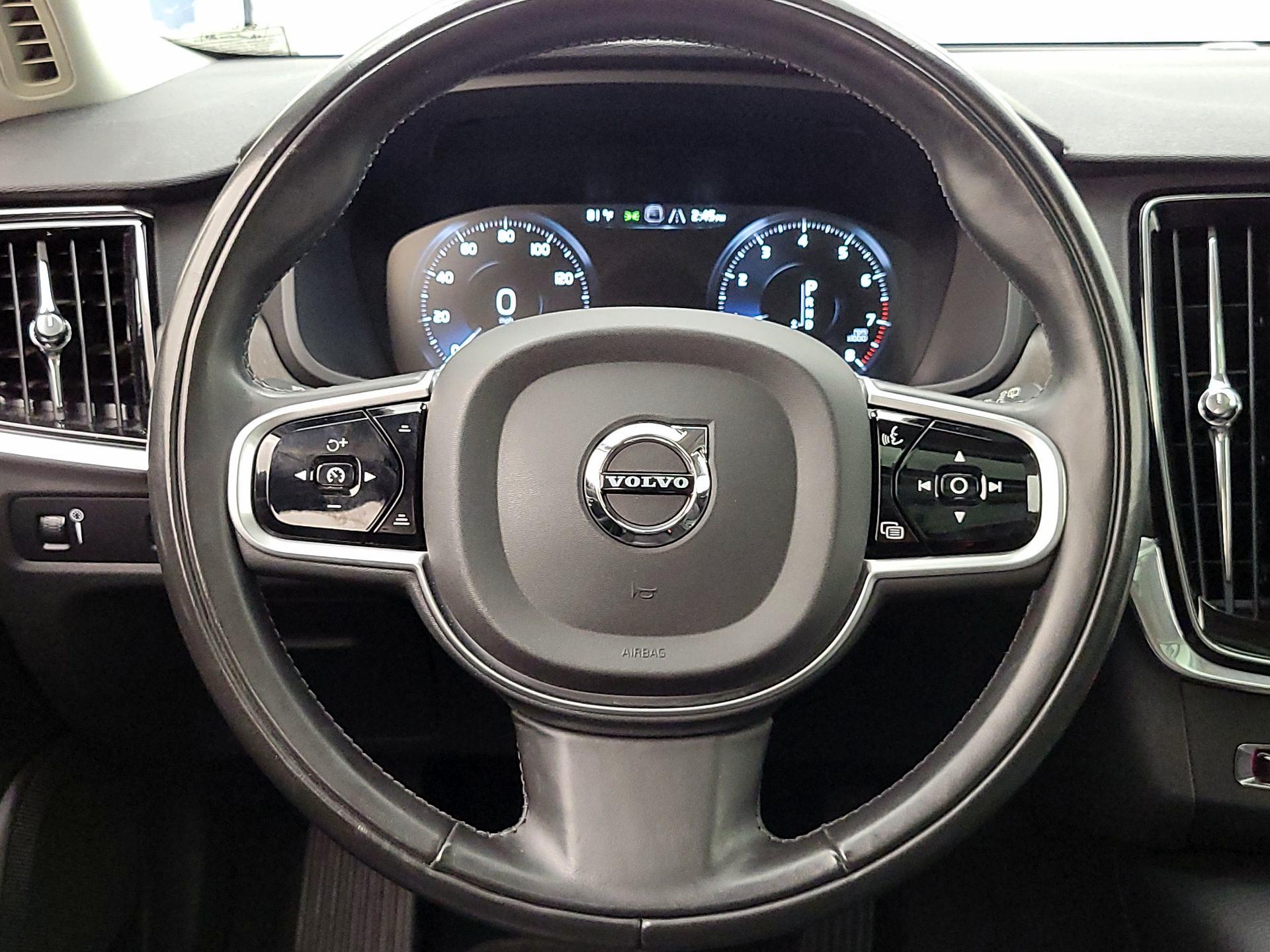Thumbnail: 2018 Volvo V90 - 10