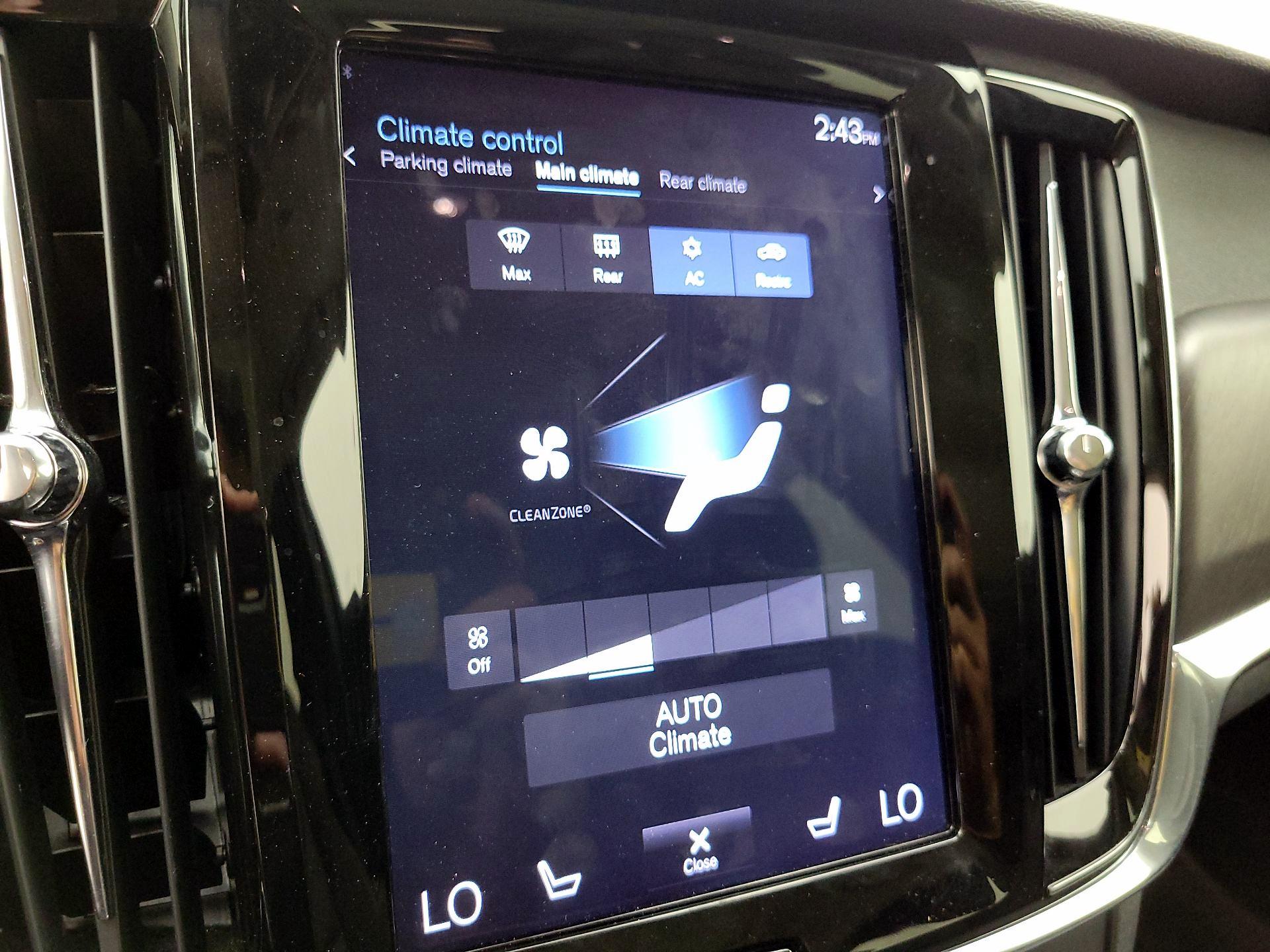 Thumbnail: 2018 Volvo V90 - 17