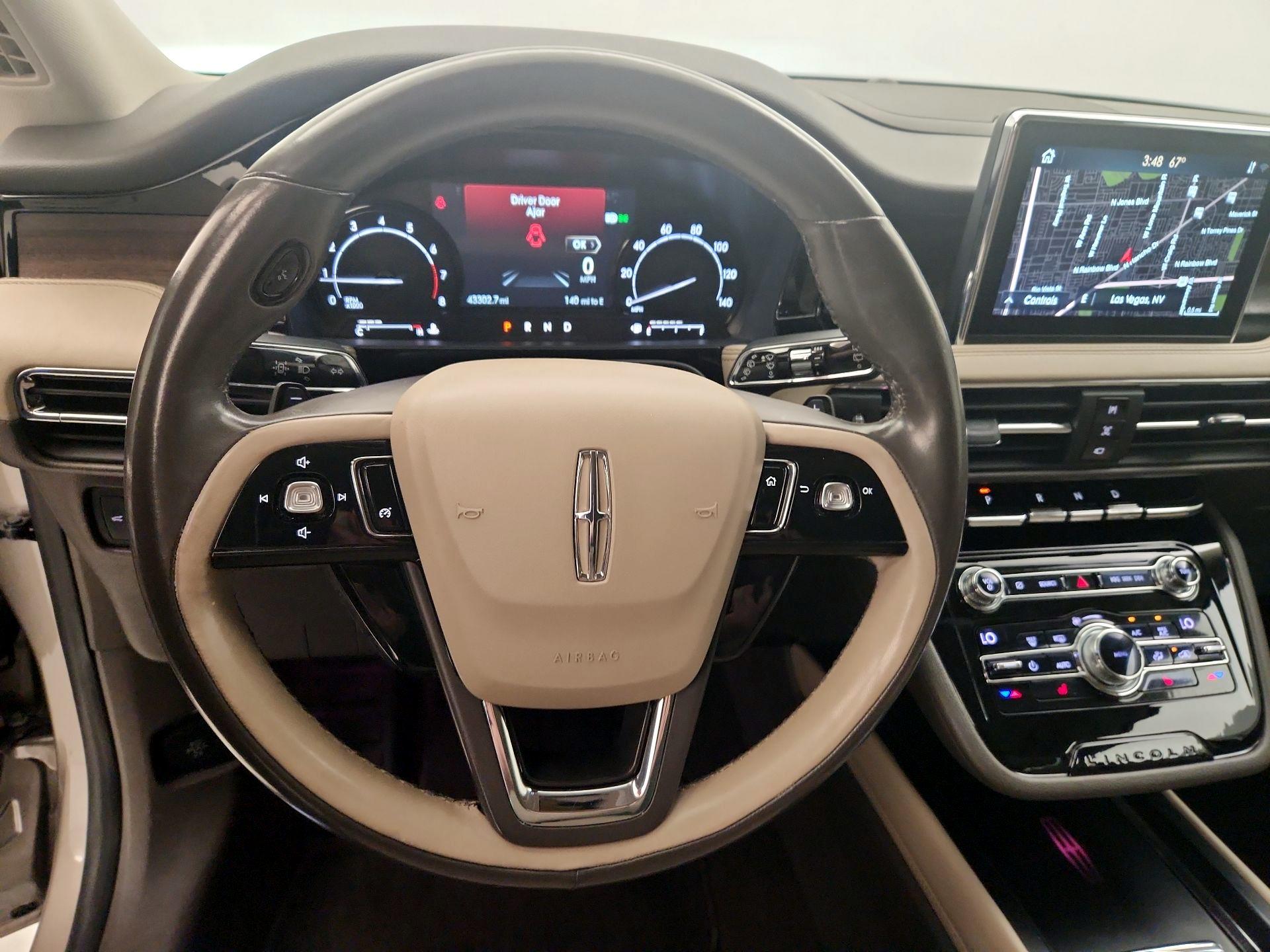 Thumbnail: 2020 Lincoln Corsair - 10