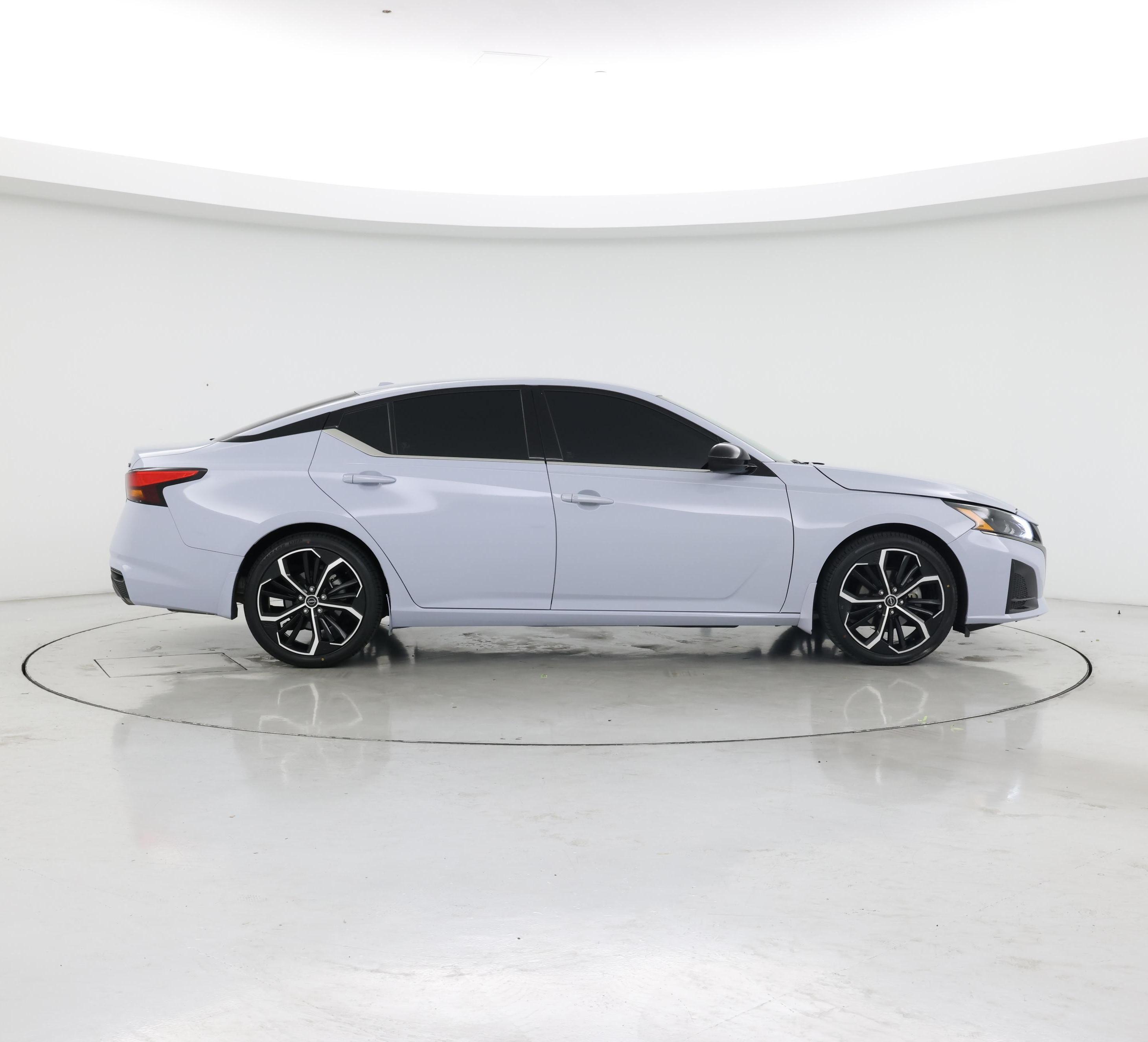 Thumbnail: 2023 Nissan Altima - 7