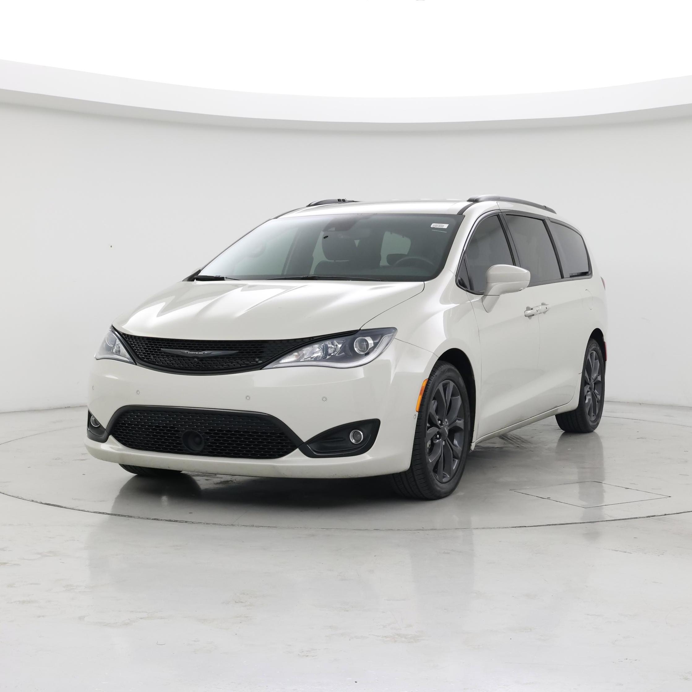 Thumbnail: 2020 Chrysler Pacifica - 4