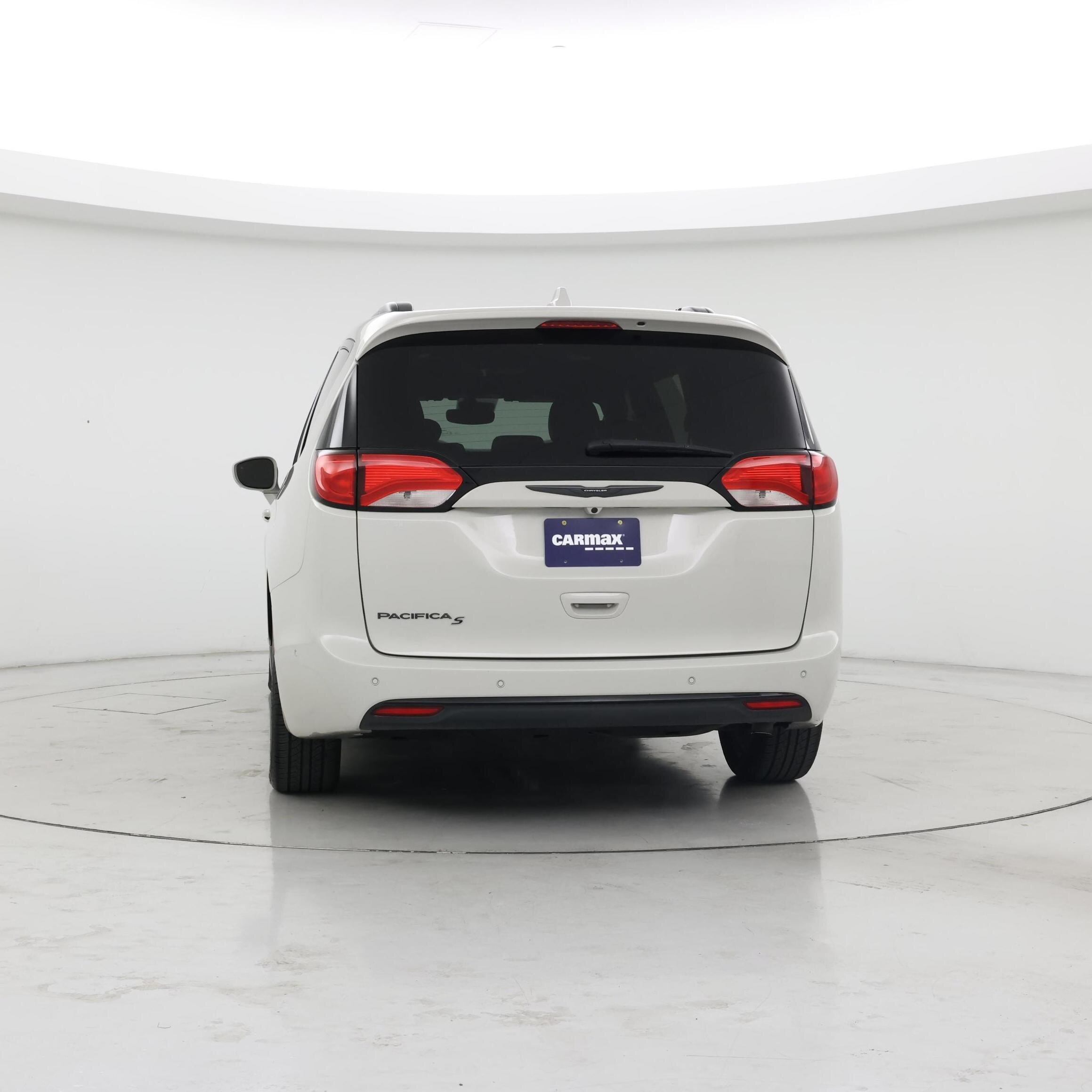 Thumbnail: 2020 Chrysler Pacifica - 6