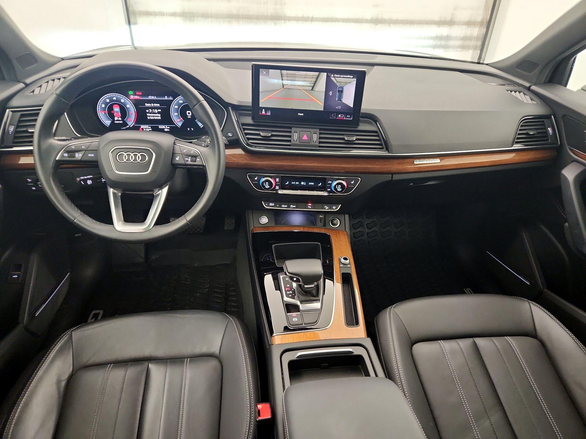 Thumbnail: 2022 Audi Q5 - 9