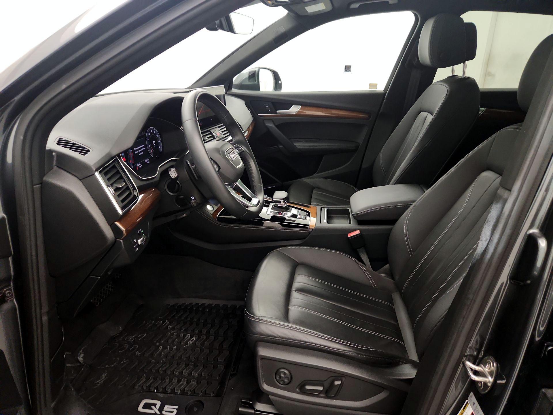 Thumbnail: 2022 Audi Q5 - 11
