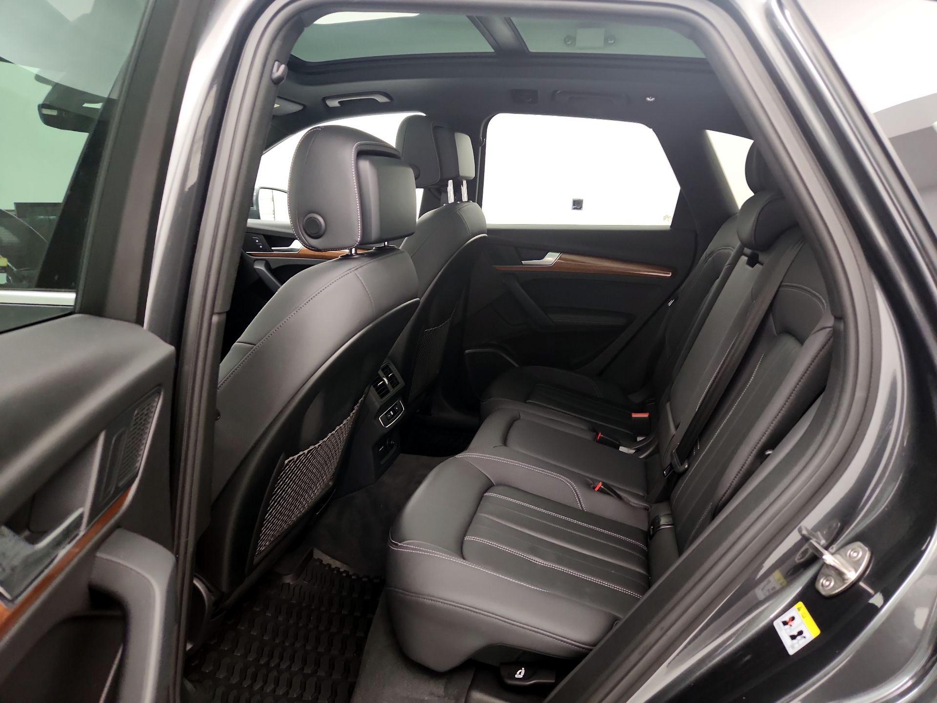 Thumbnail: 2022 Audi Q5 - 20