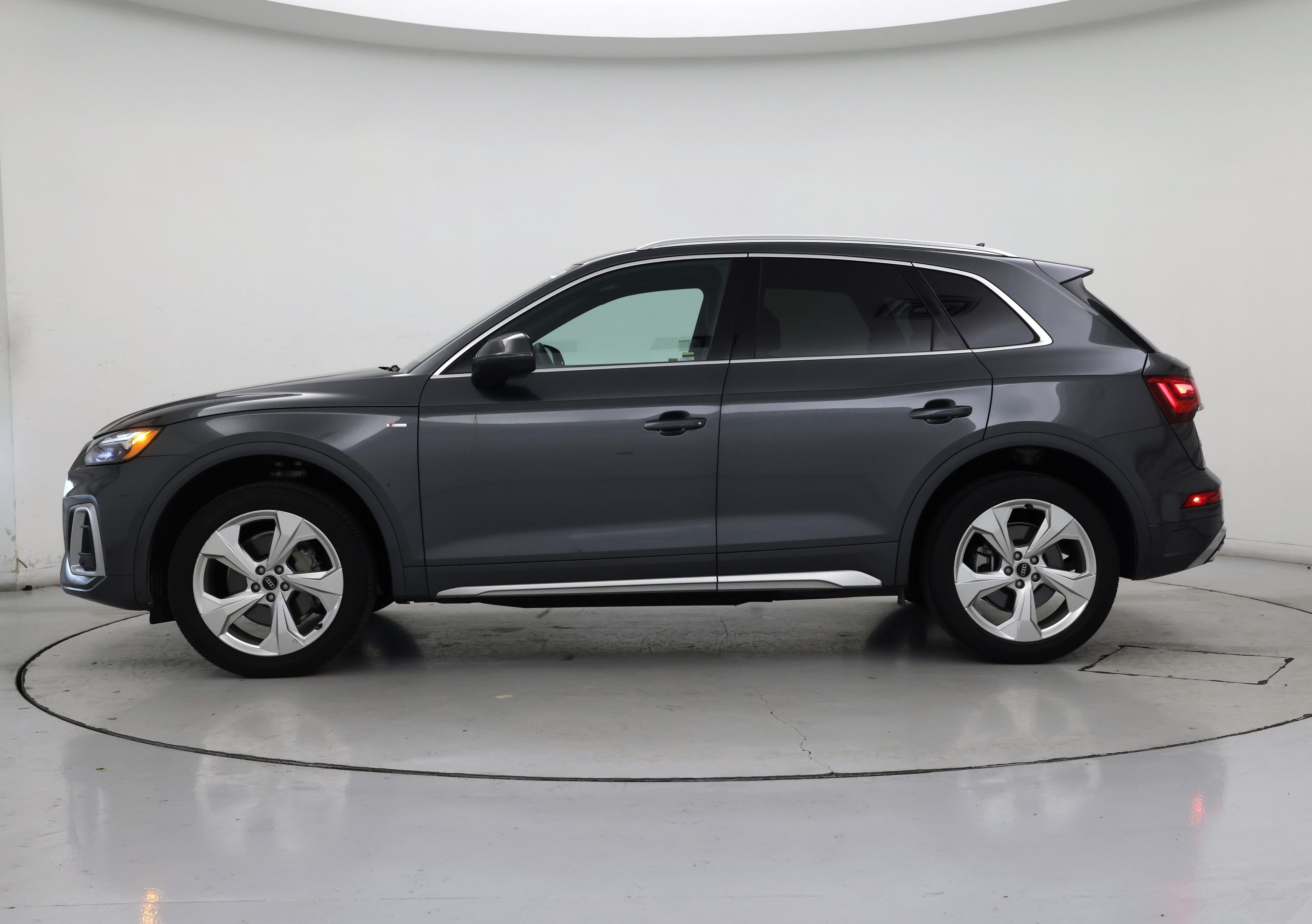 Thumbnail: 2022 Audi Q5 - 3