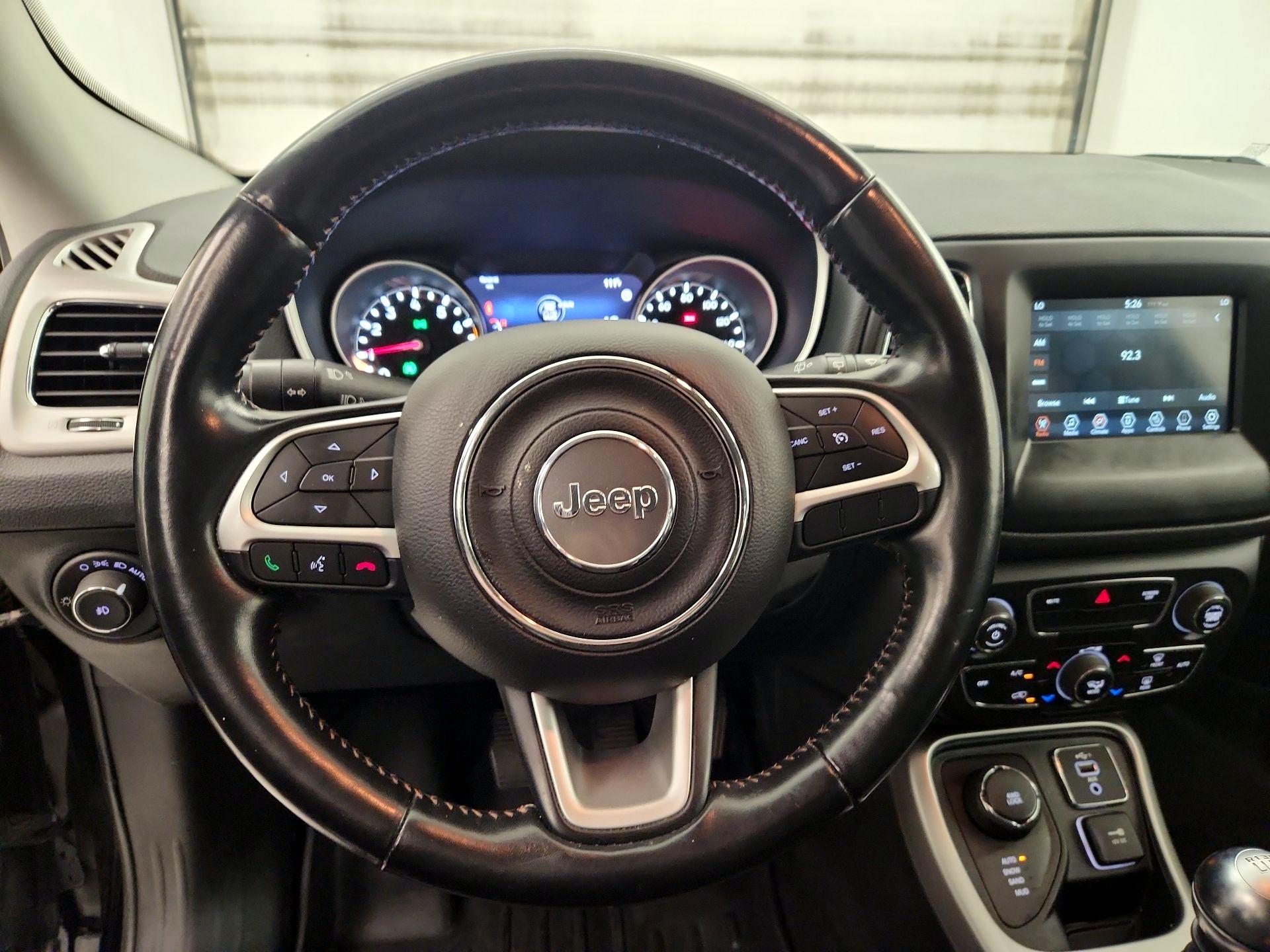 Thumbnail: 2020 Jeep Compass - 10