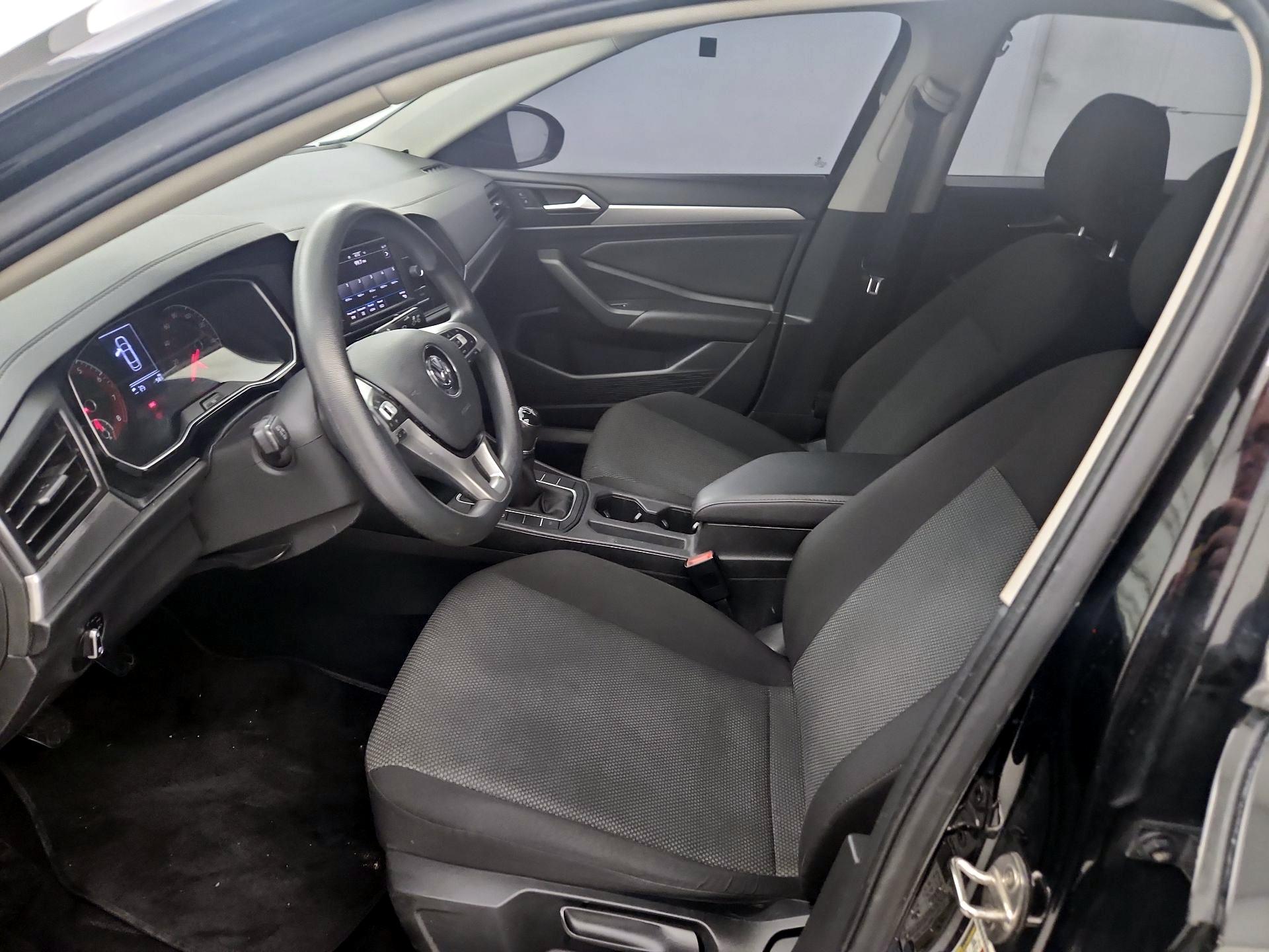 Thumbnail: 2021 Volkswagen Jetta - 11