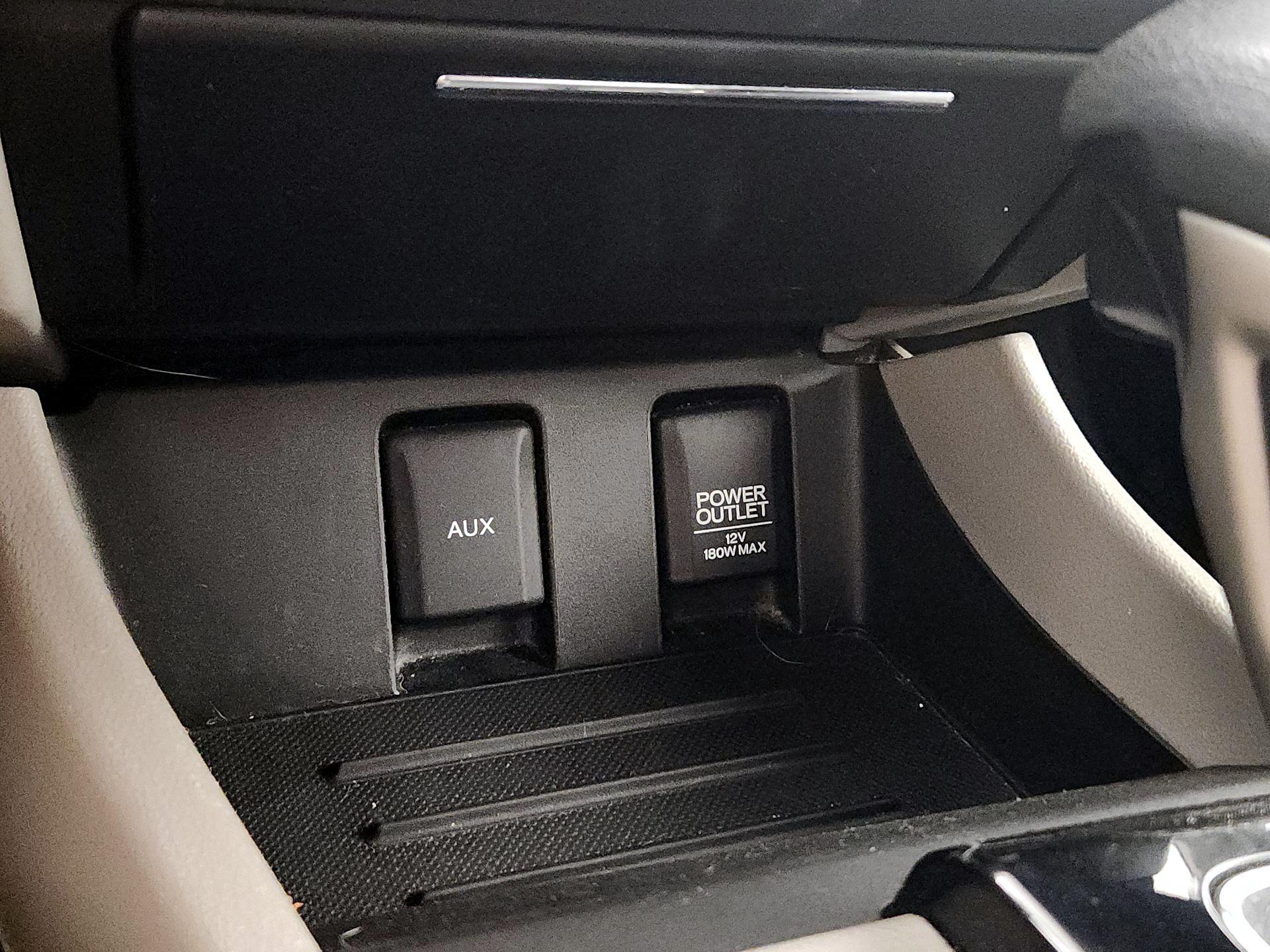 Thumbnail: 2015 Honda Civic - 18