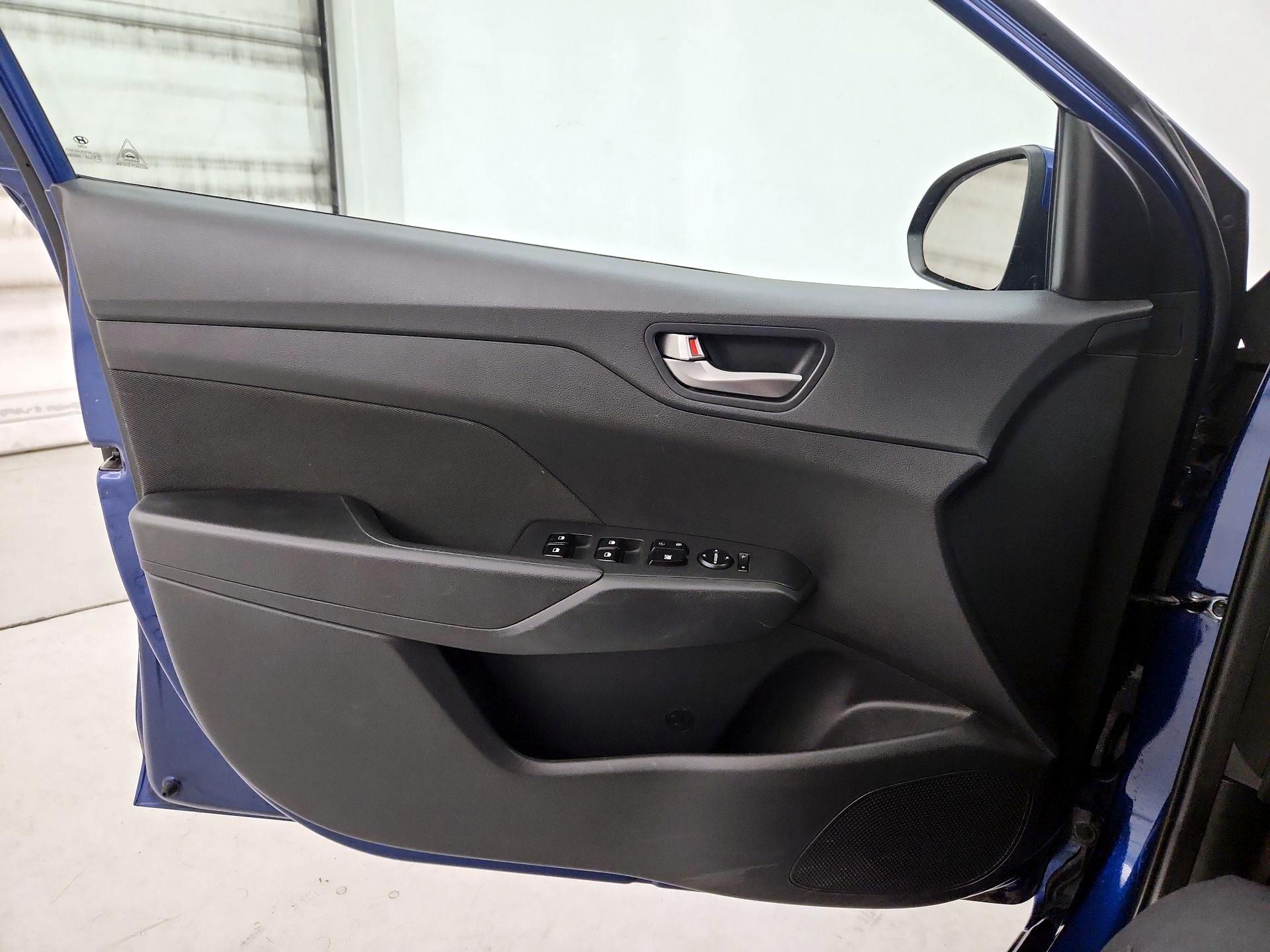 Thumbnail: 2022 Hyundai Accent - 12