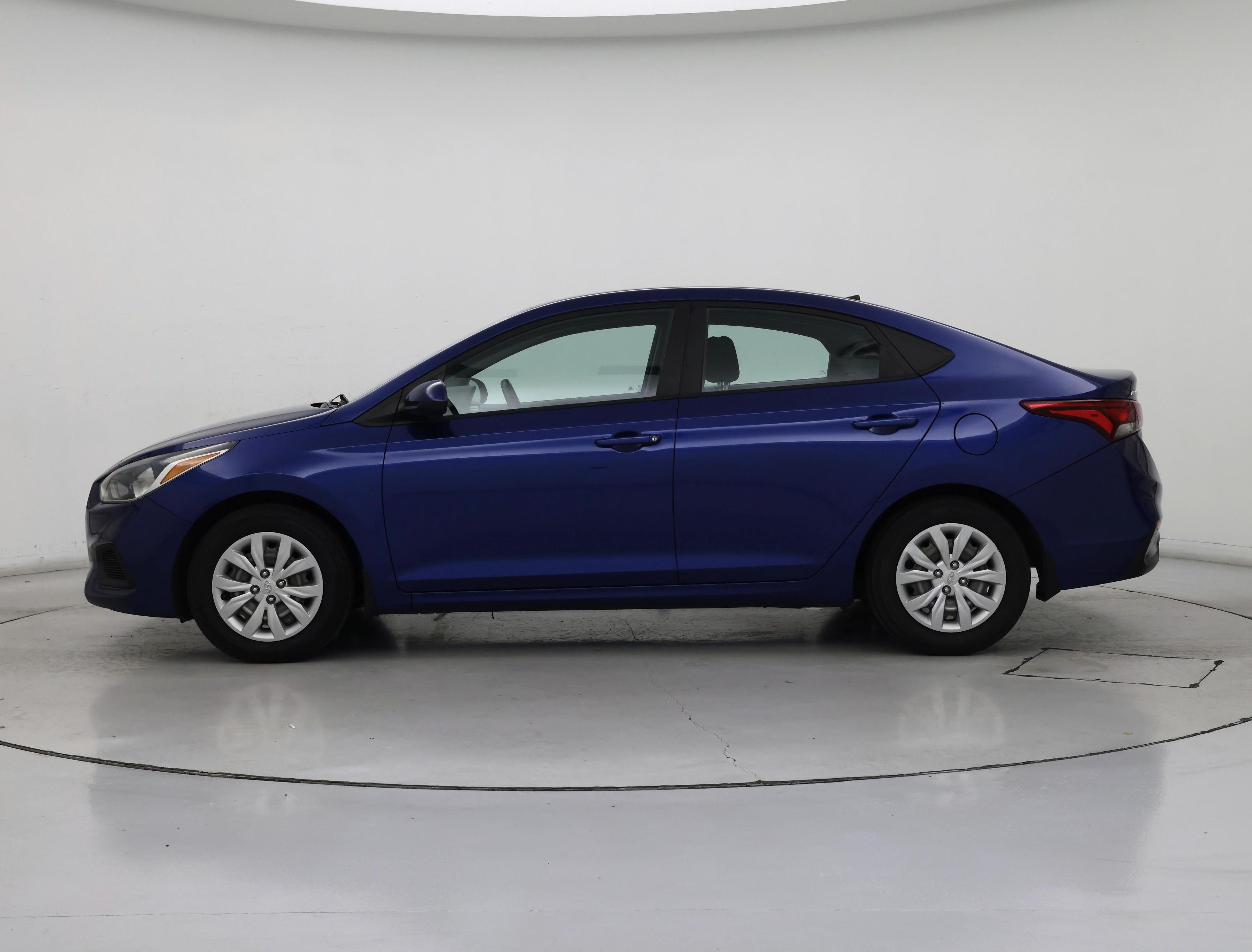 Thumbnail: 2022 Hyundai Accent - 3