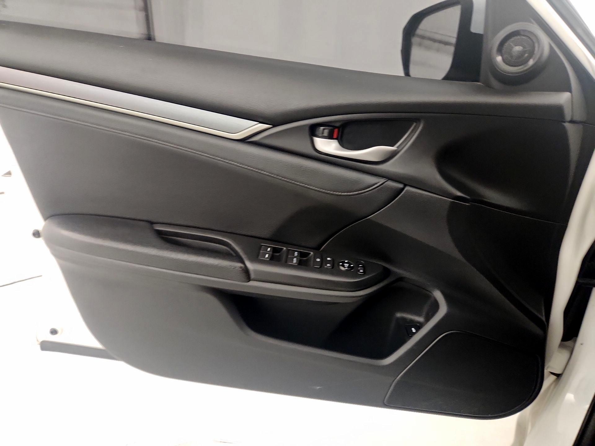 Thumbnail: 2017 Honda Civic - 12