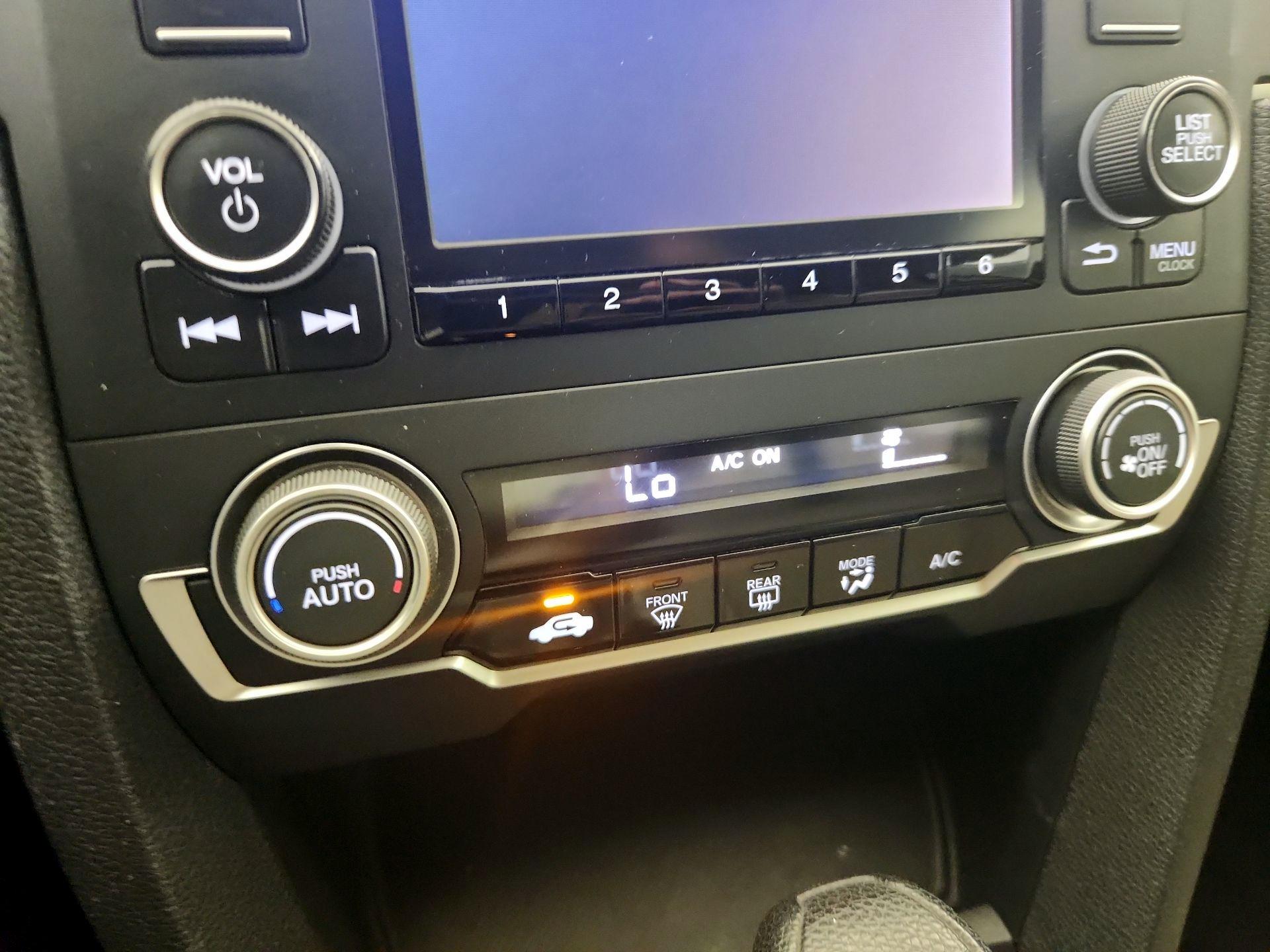 Thumbnail: 2016 Honda Civic - 16