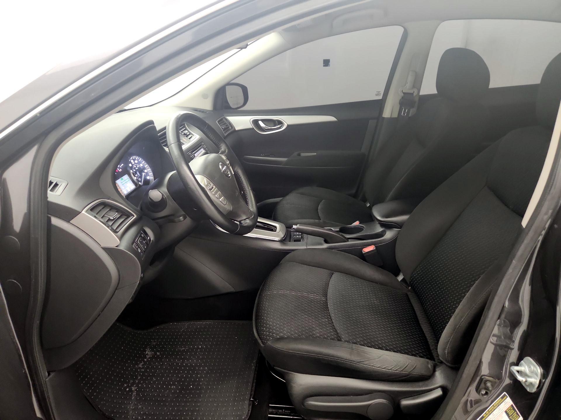 Thumbnail: 2015 Nissan Sentra - 11