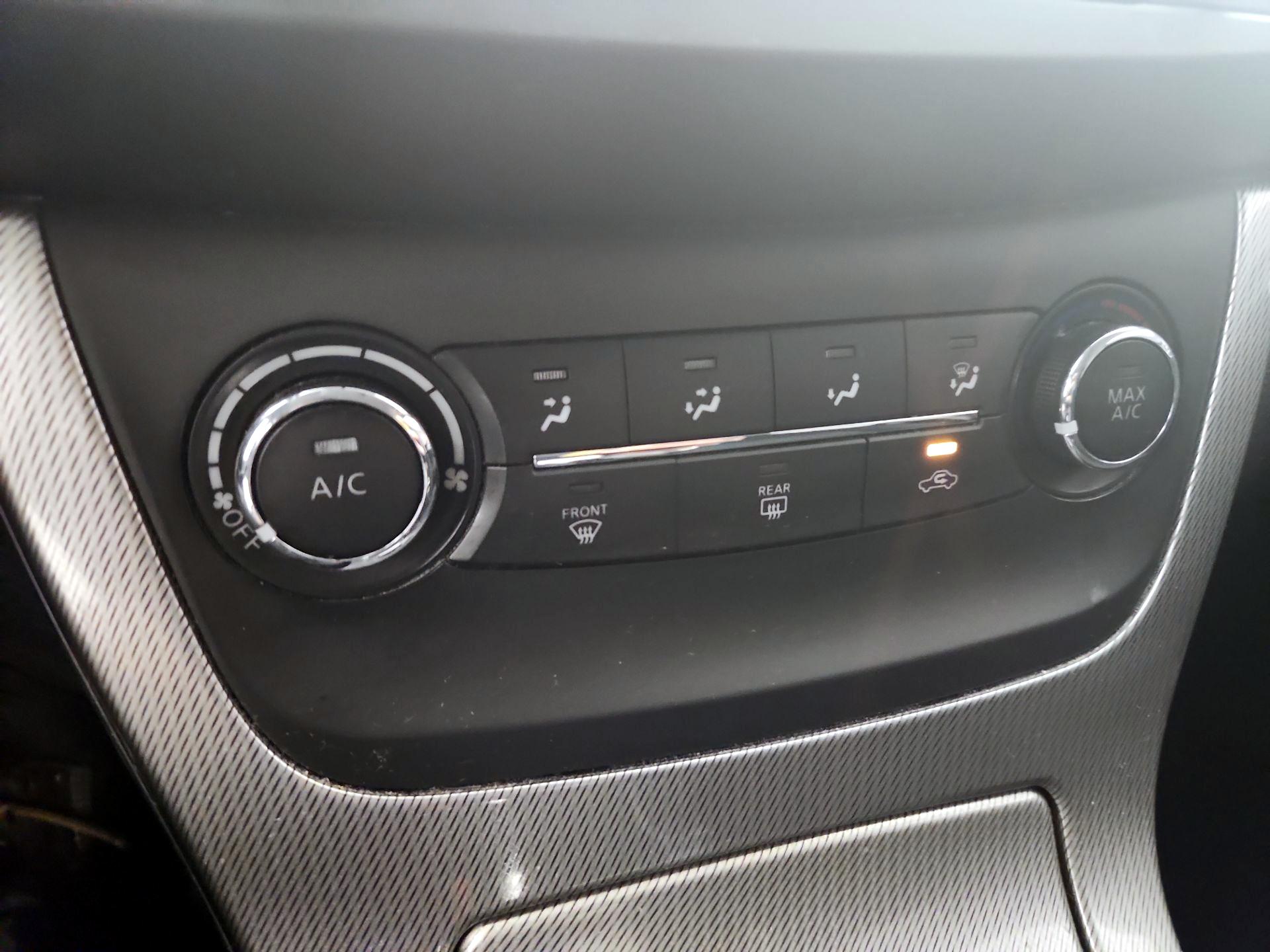 Thumbnail: 2015 Nissan Sentra - 16