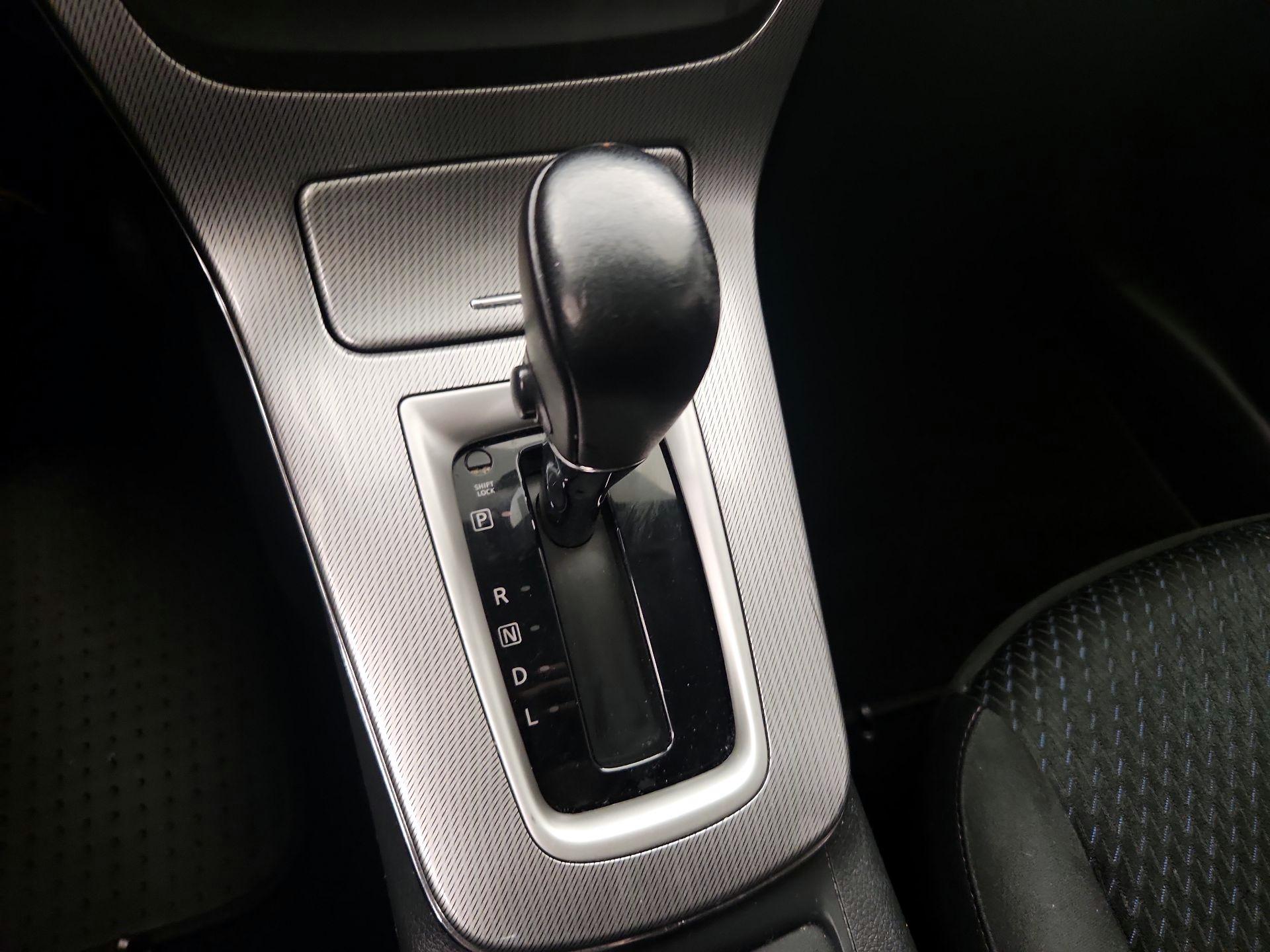 Thumbnail: 2015 Nissan Sentra - 17