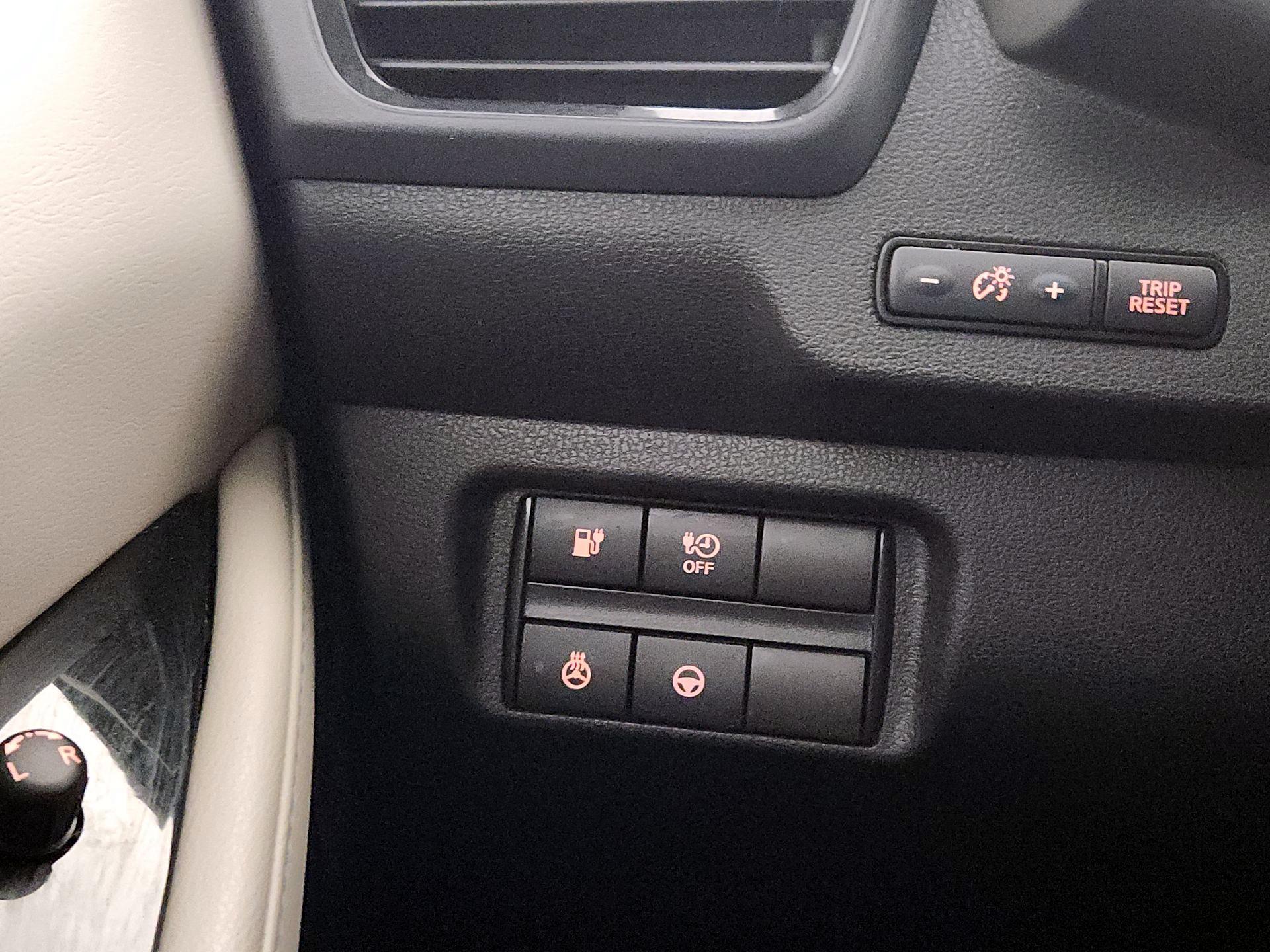 Thumbnail: 2019 Nissan Leaf - 13