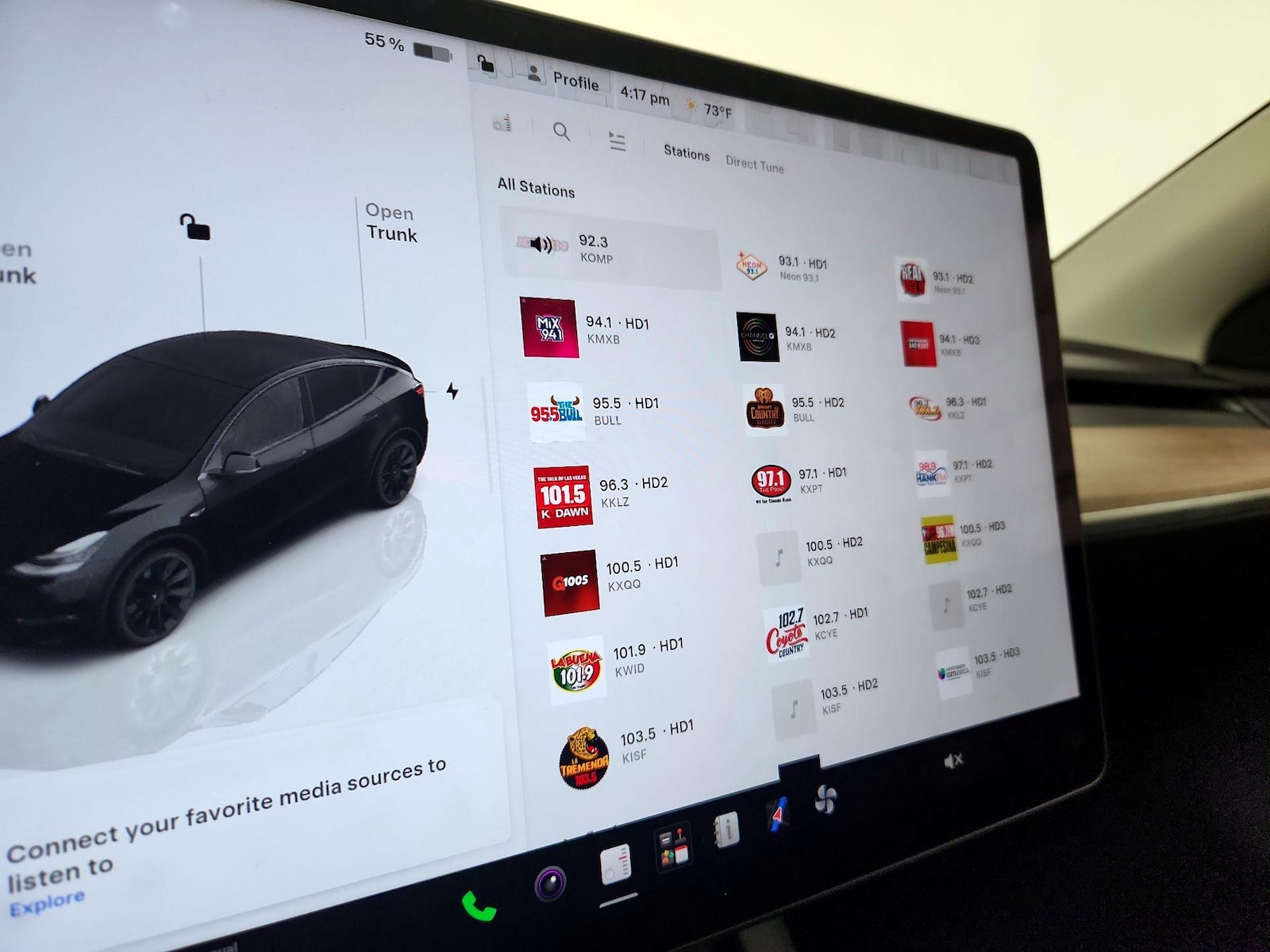 2023 Tesla Model Y Long Range - Photo 16