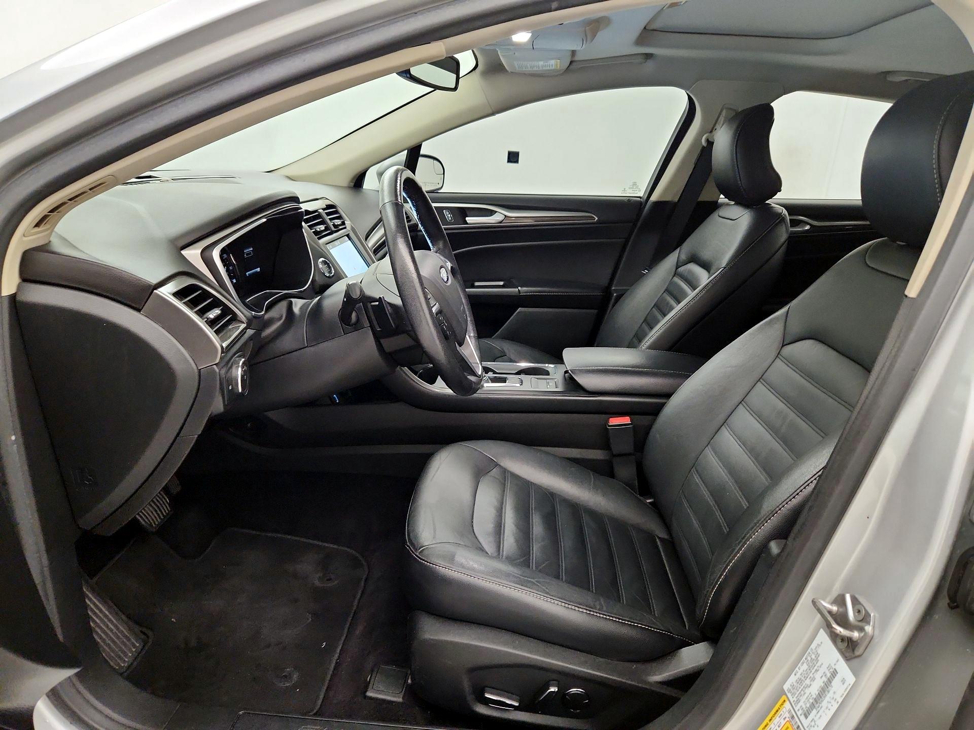 Thumbnail: 2017 Ford Fusion - 11