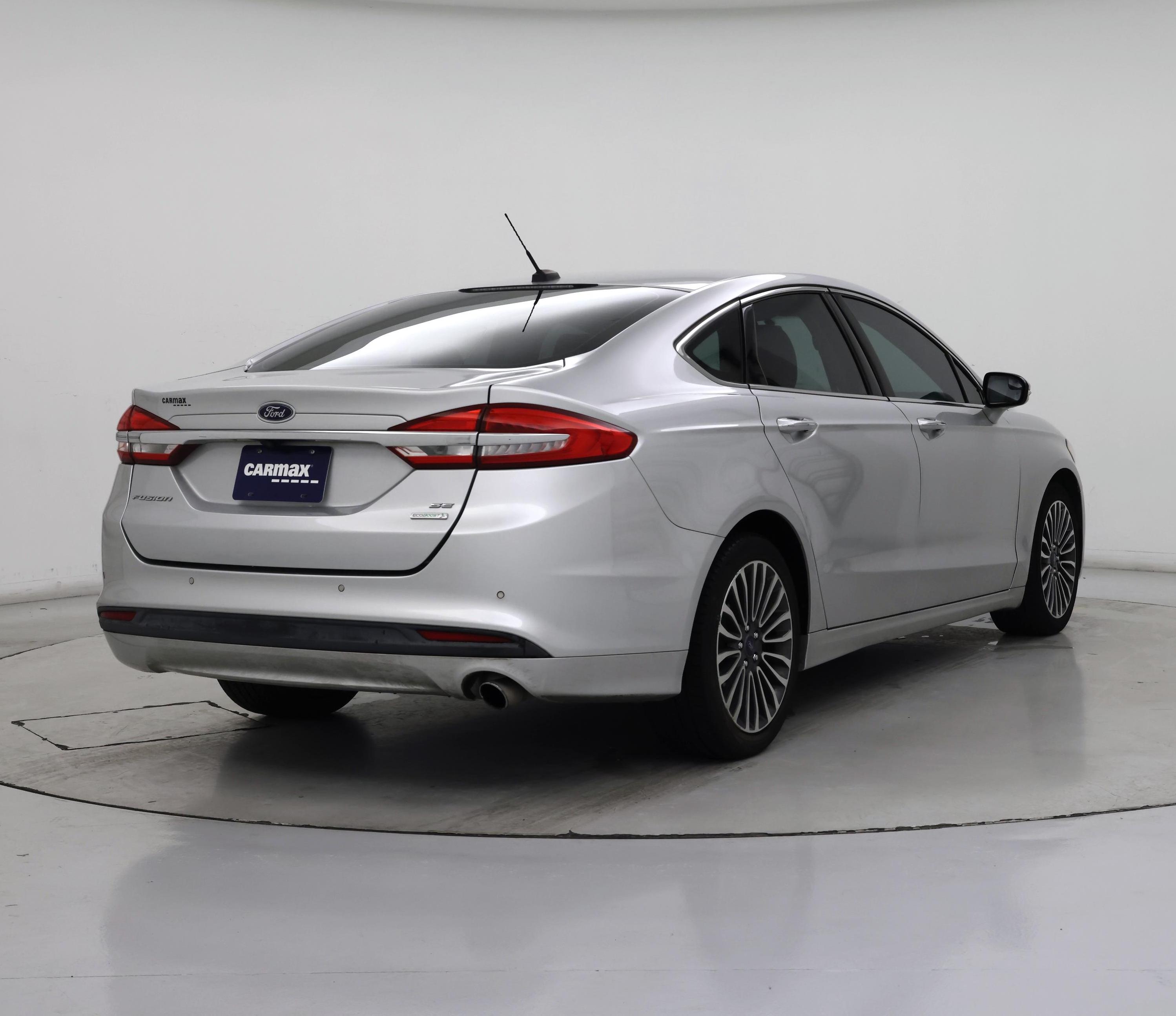 Thumbnail: 2017 Ford Fusion - 8