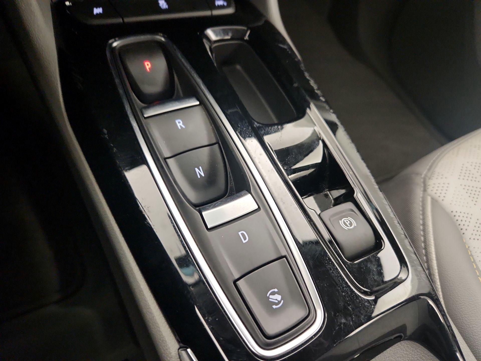 Thumbnail: 2023 Chevrolet Bolt EUV - 17