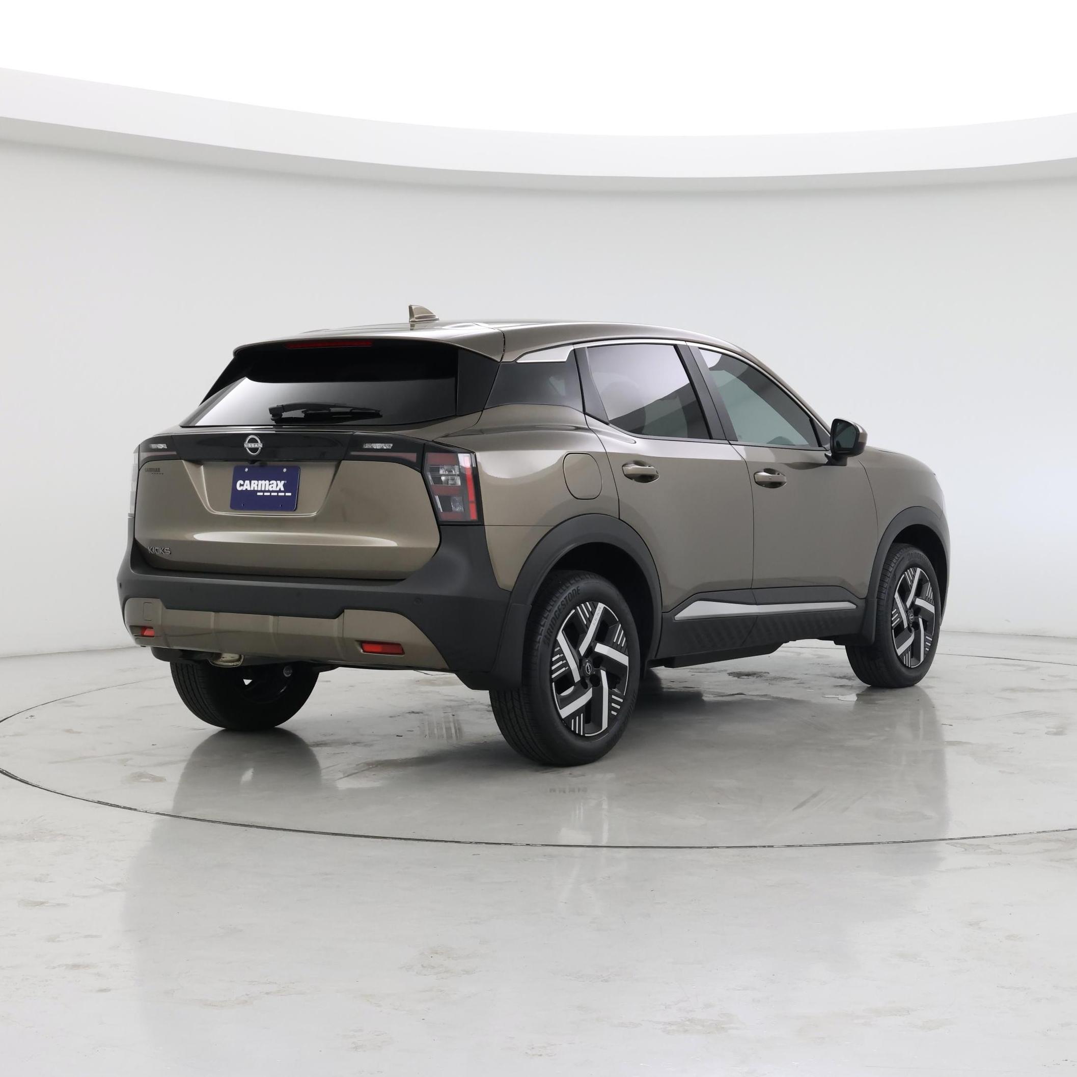 Thumbnail: 2025 Nissan Kicks - 8