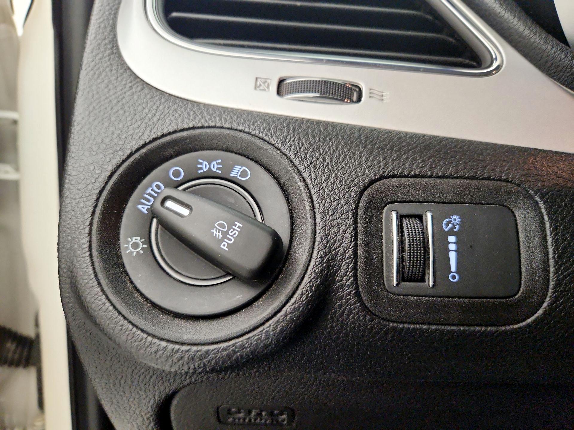 Thumbnail: 2018 Dodge Journey - 13