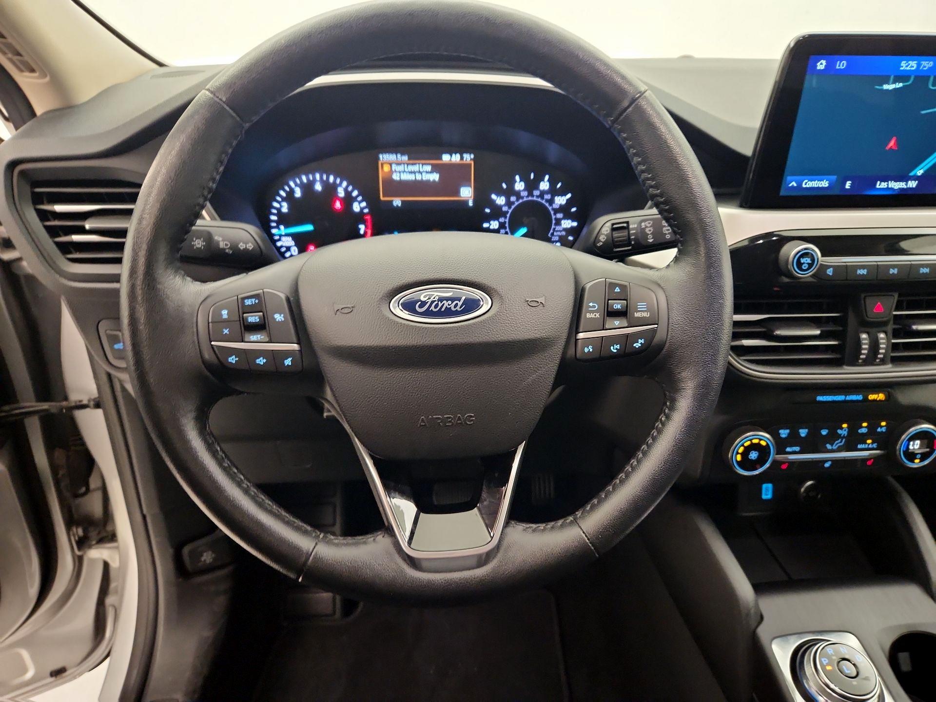 Thumbnail: 2020 Ford Escape - 10