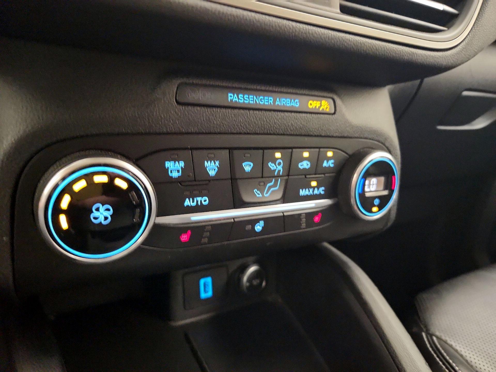 Thumbnail: 2020 Ford Escape - 17