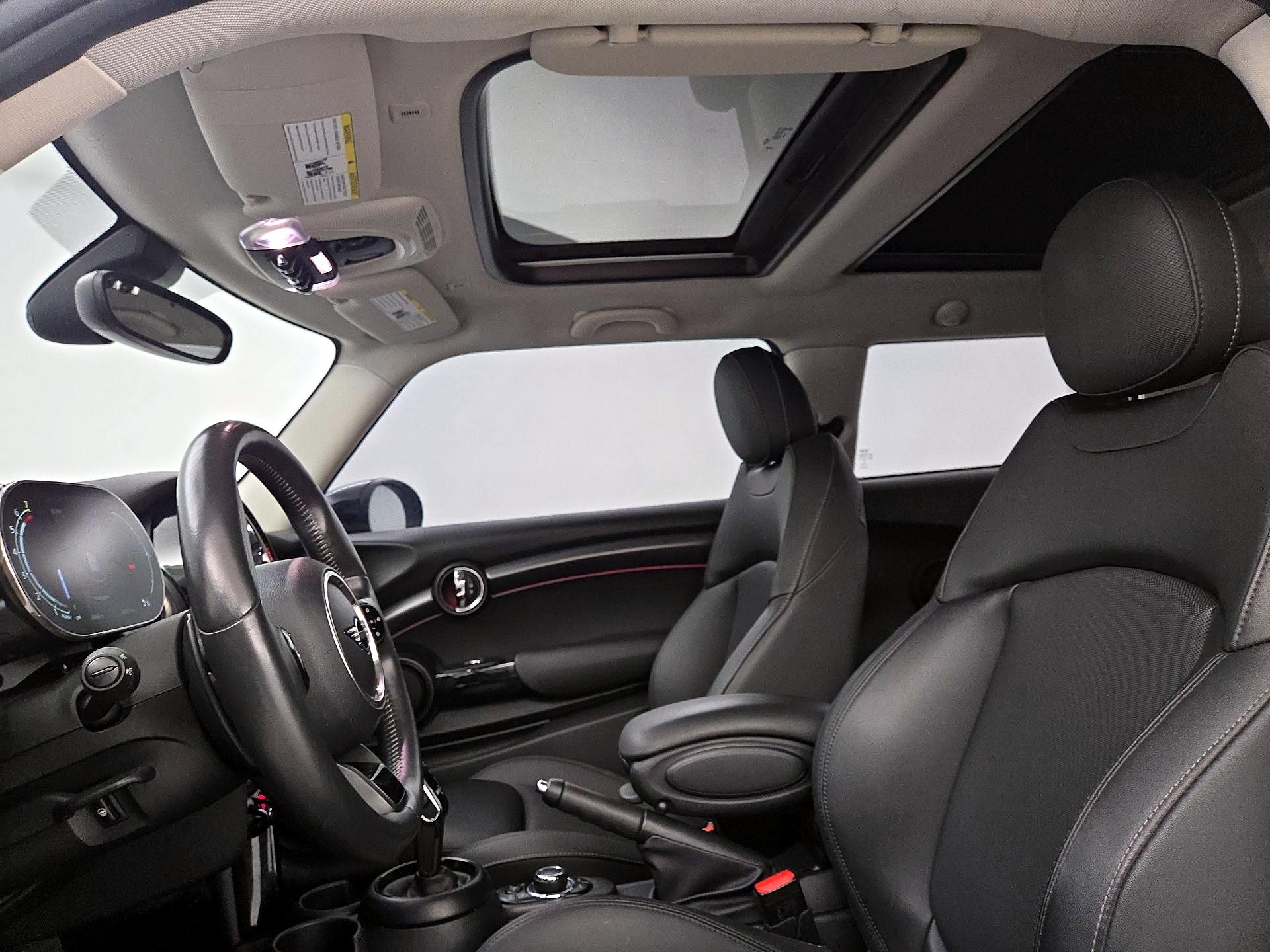 Thumbnail: 2023 MINI Cooper Hardtop - 19