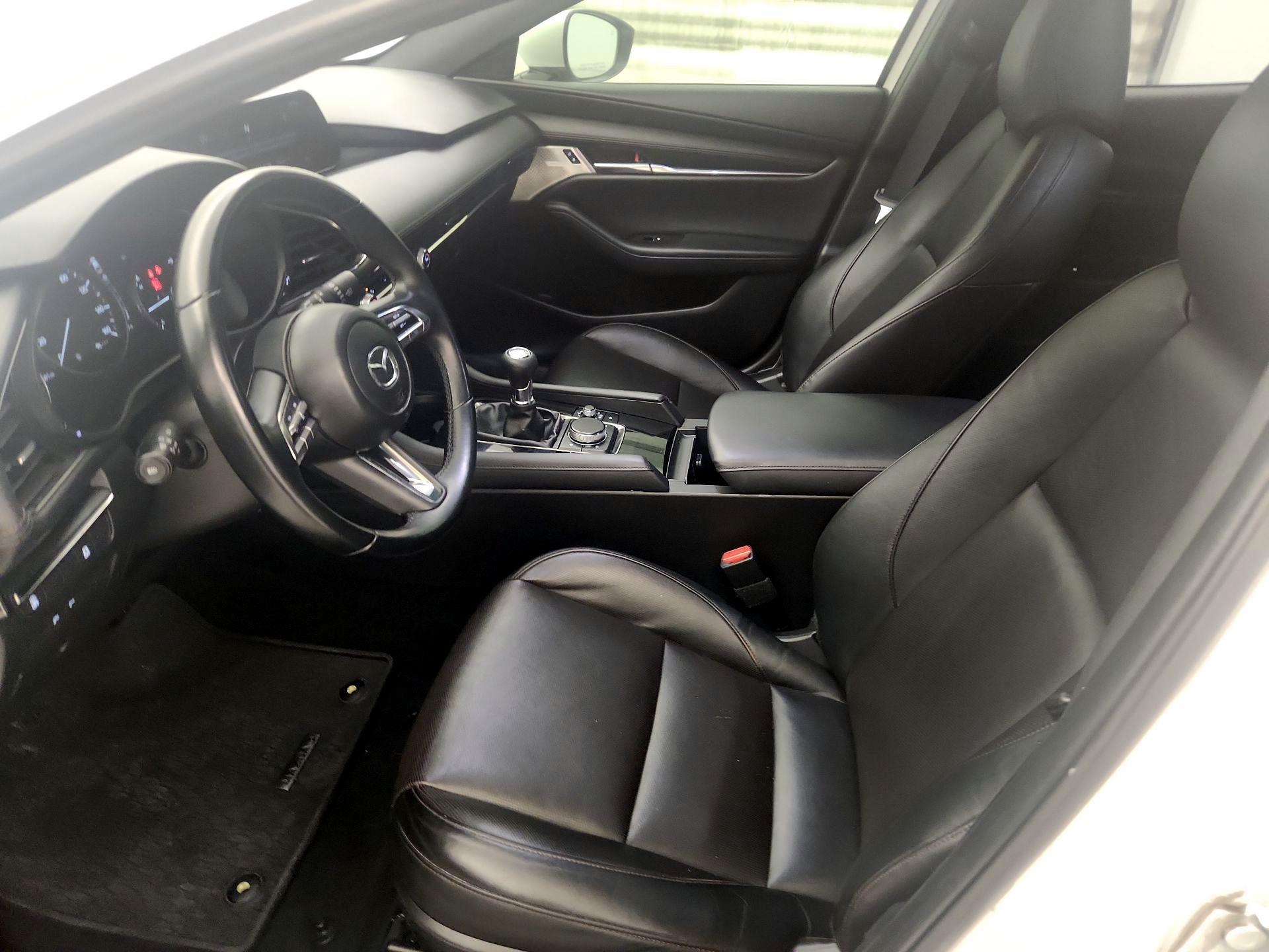 Thumbnail: 2022 Mazda Mazda3 - 11