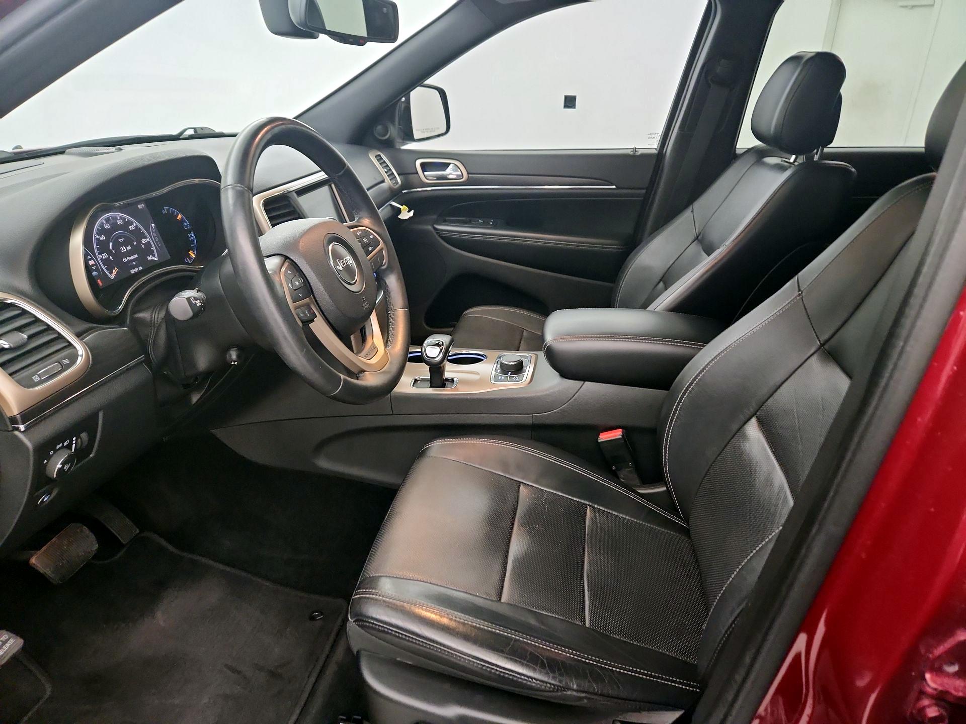 Thumbnail: 2015 Jeep Grand Cherokee - 11