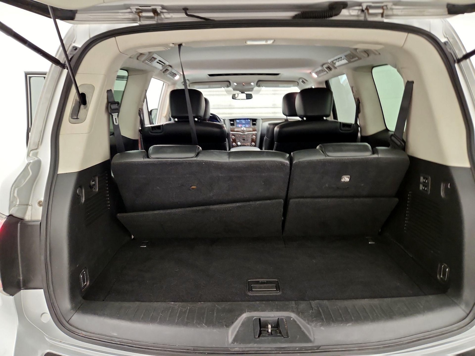 2020 Nissan Armada SL - Photo 23