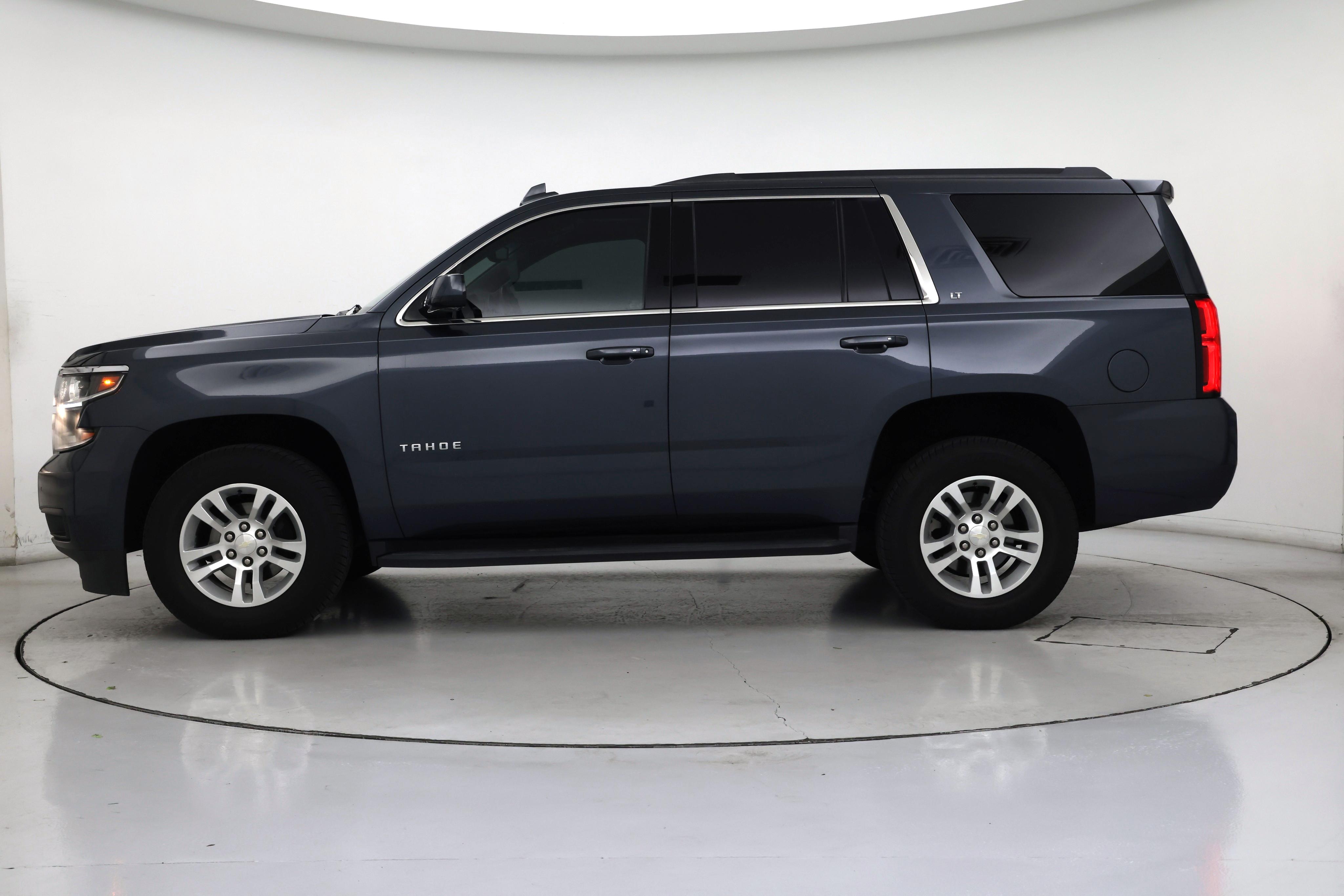 Thumbnail: 2020 Chevrolet Tahoe - 3