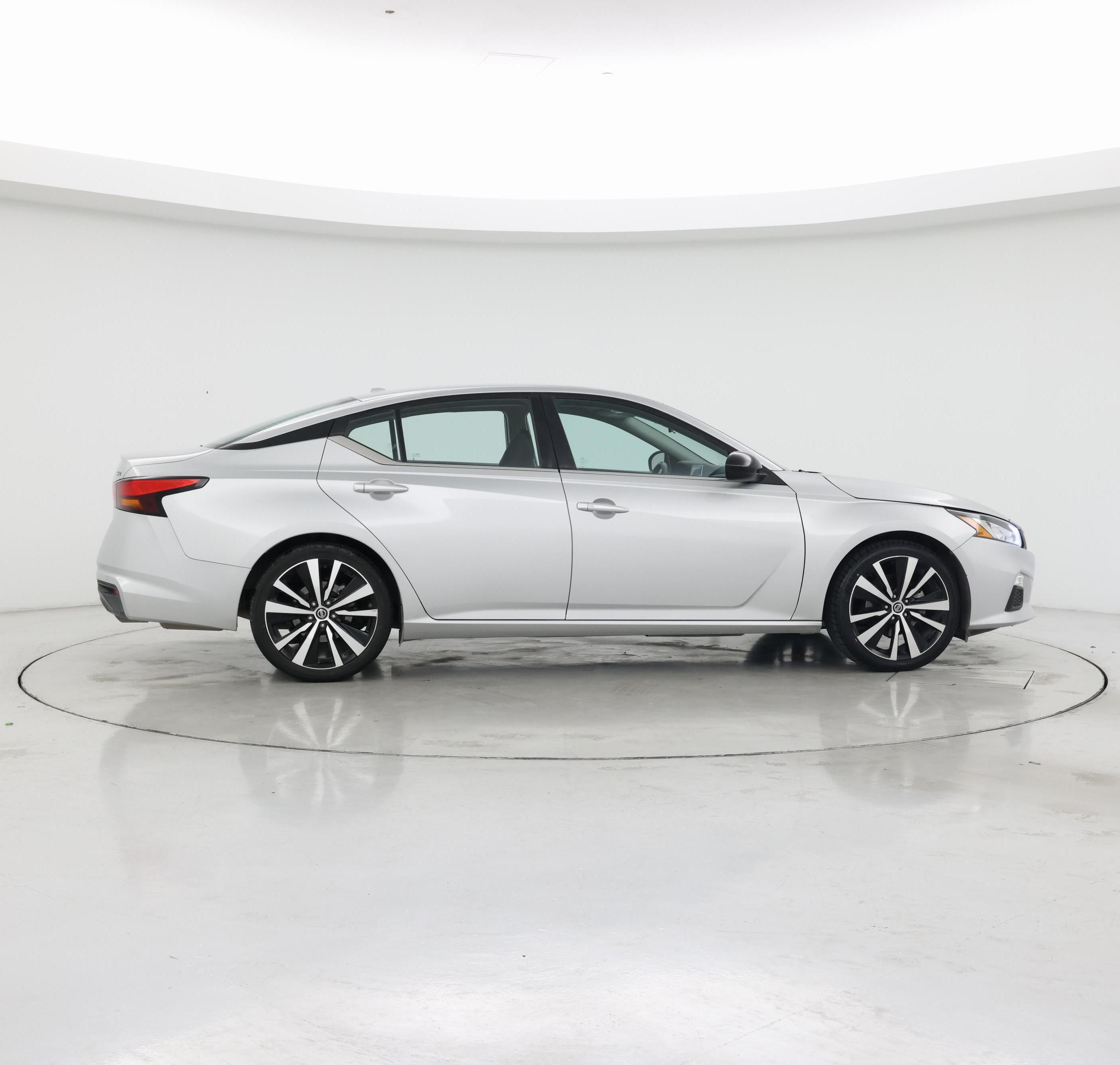 Thumbnail: 2021 Nissan Altima - 7