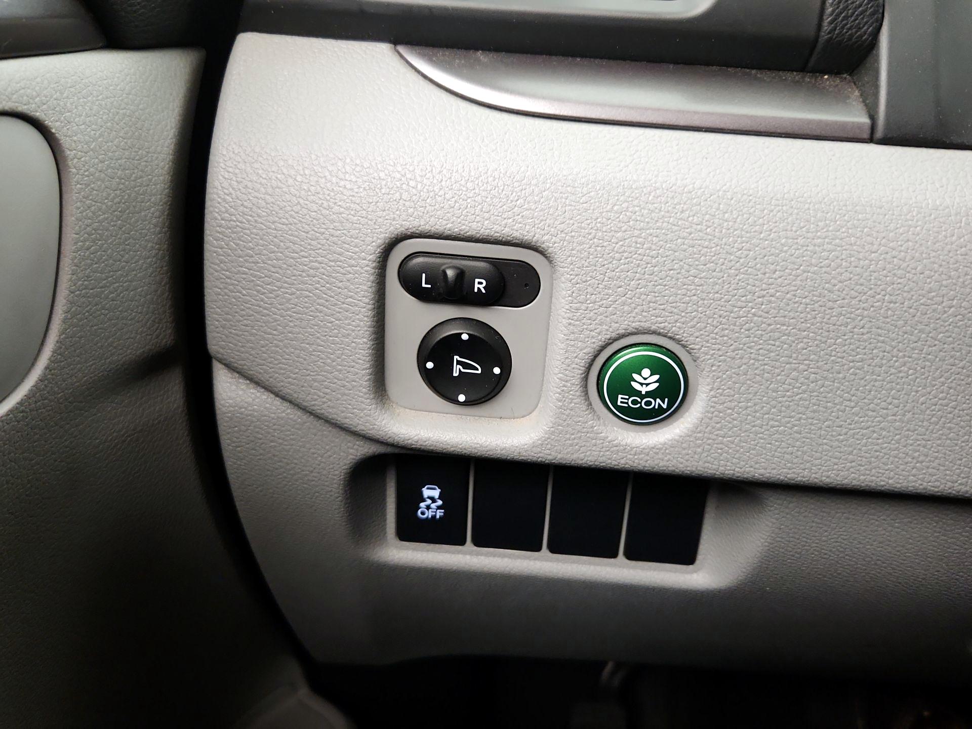 Thumbnail: 2016 Honda Pilot - 13