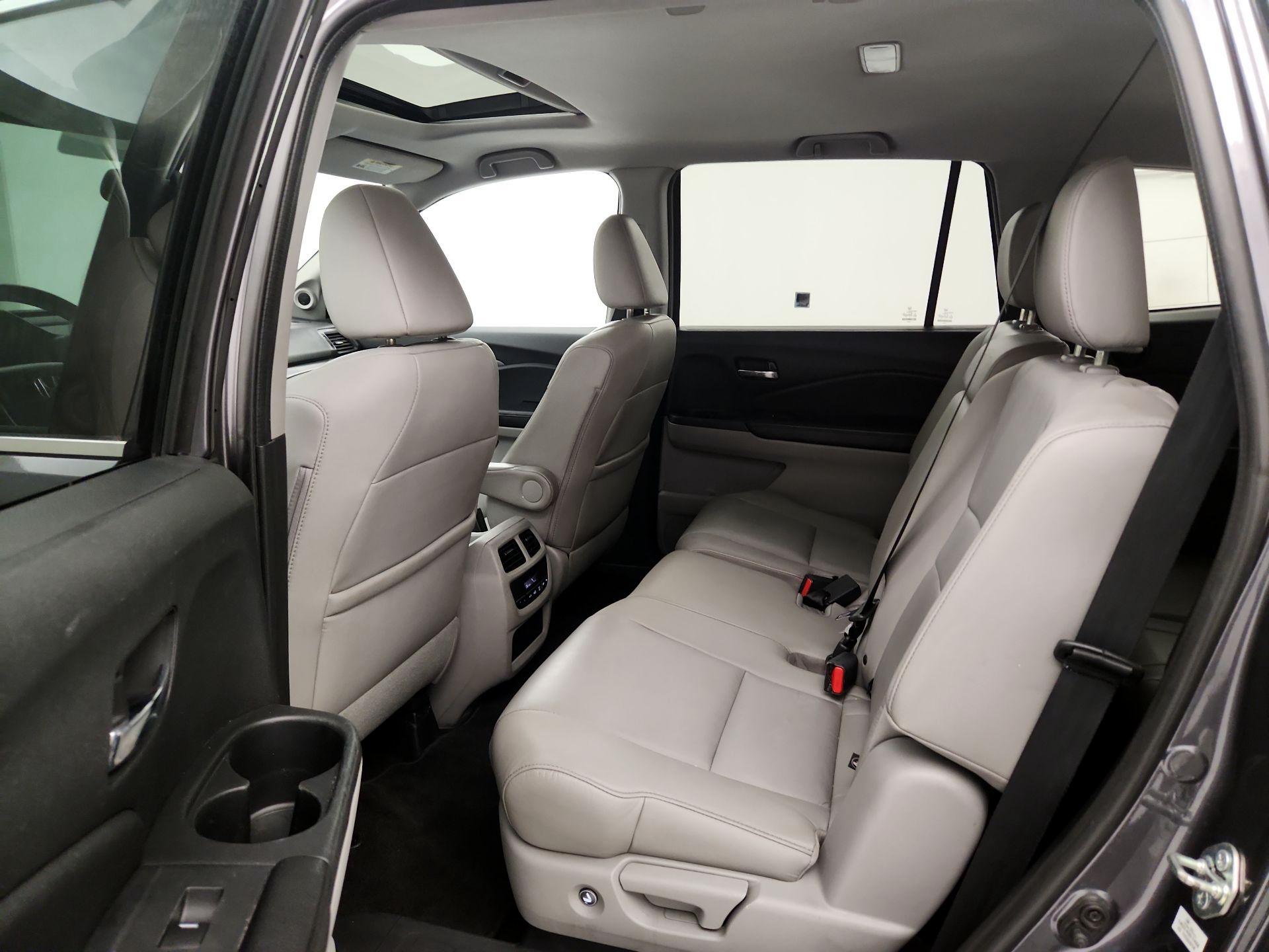 Thumbnail: 2016 Honda Pilot - 20