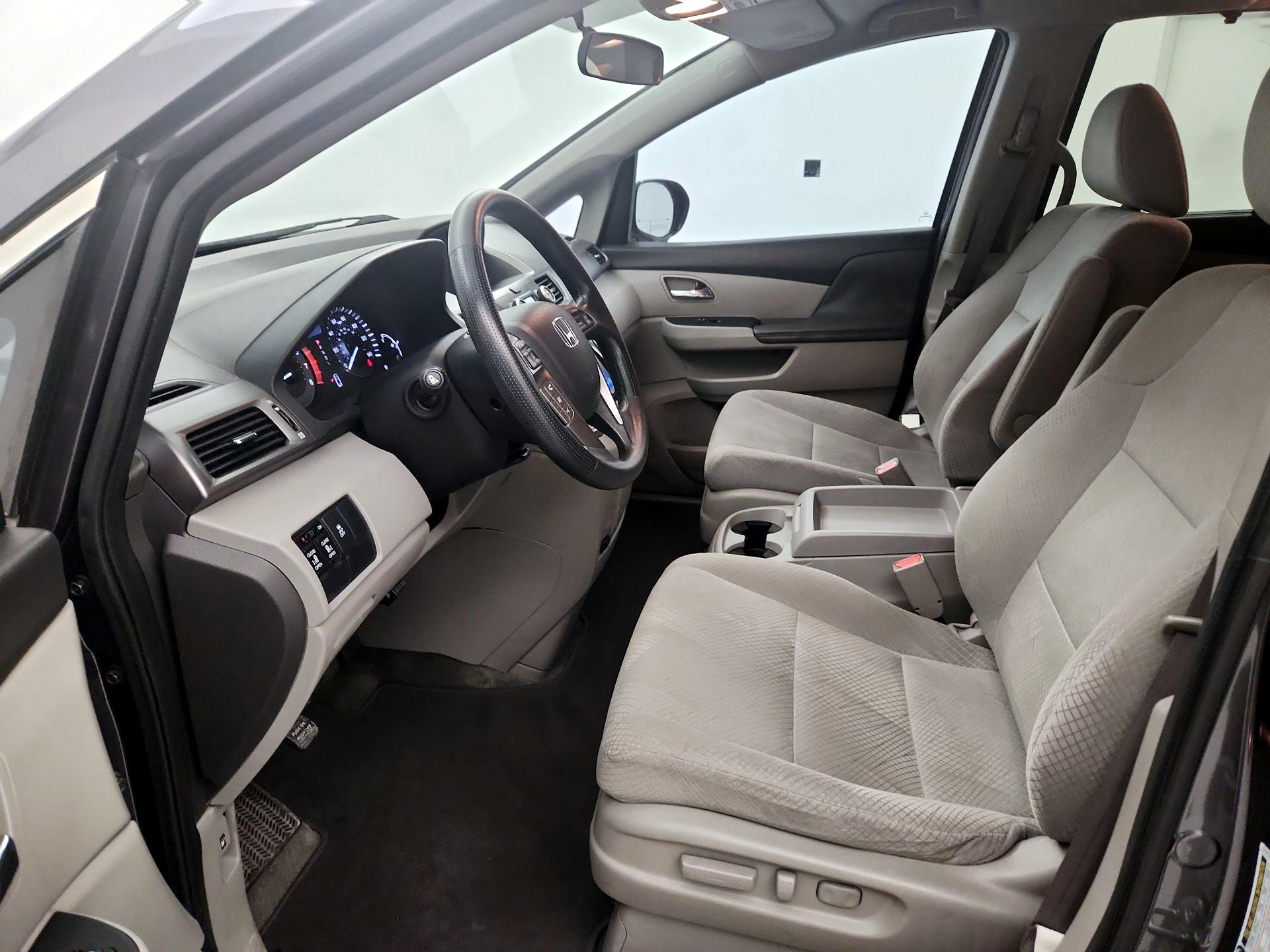 Thumbnail: 2015 Honda Odyssey - 11