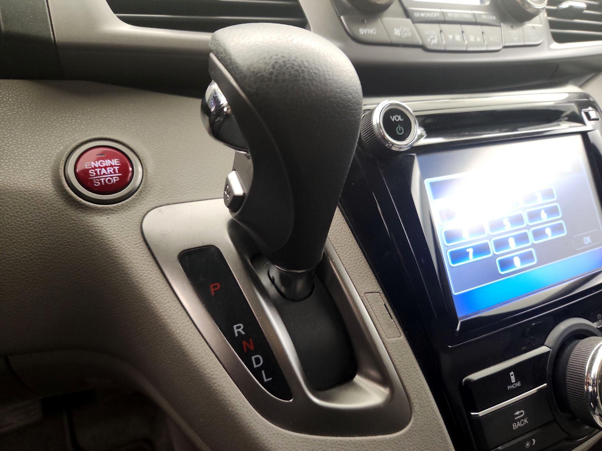 Thumbnail: 2015 Honda Odyssey - 17