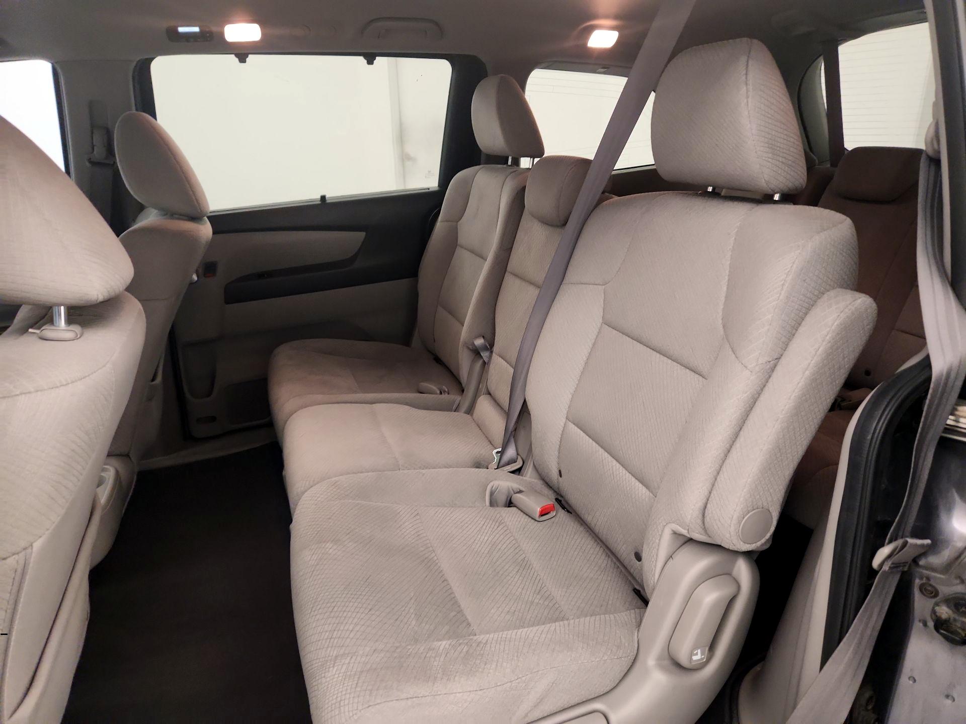 Thumbnail: 2015 Honda Odyssey - 19