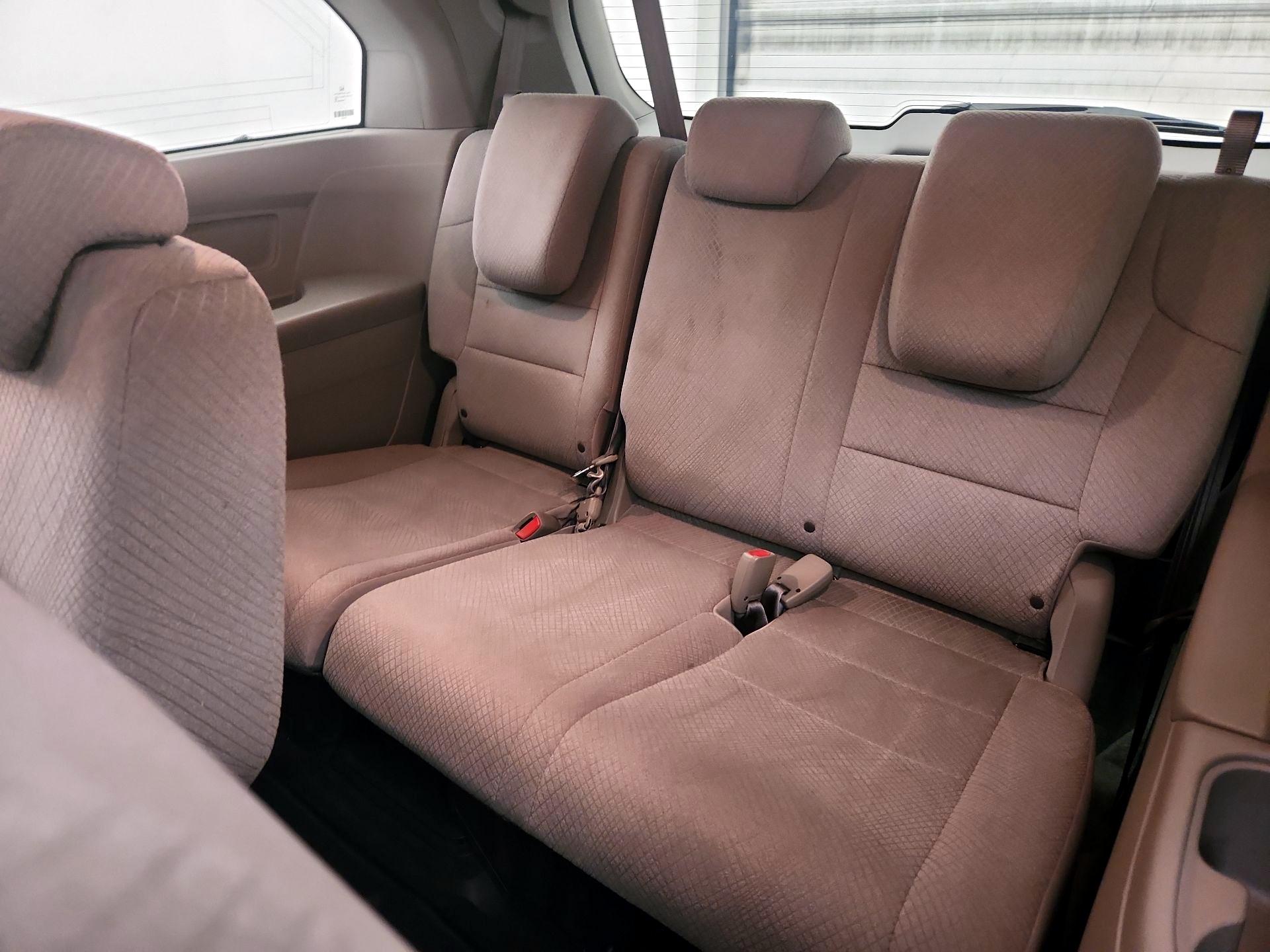 Thumbnail: 2015 Honda Odyssey - 20