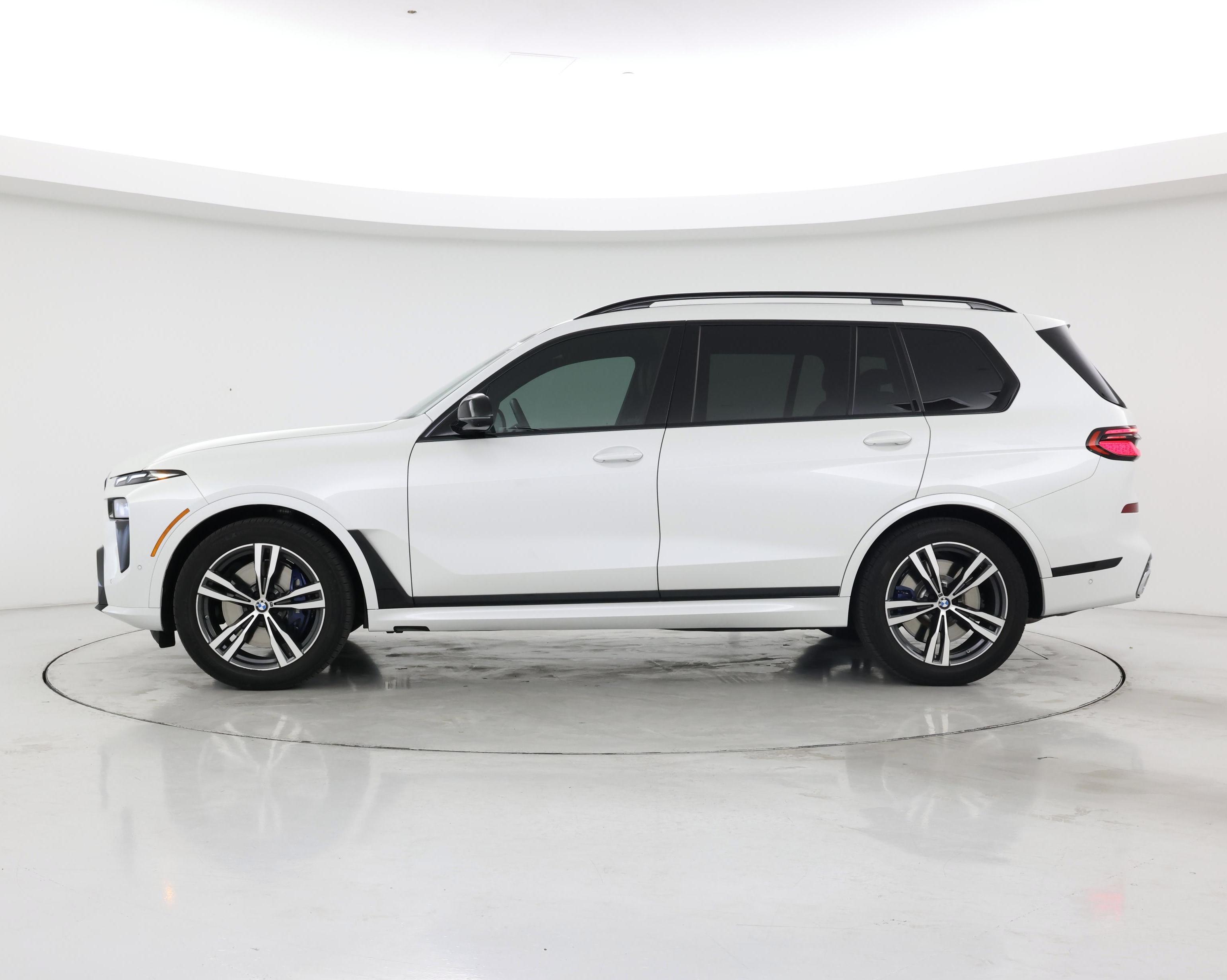 Thumbnail: 2026 BMW X7 - 3
