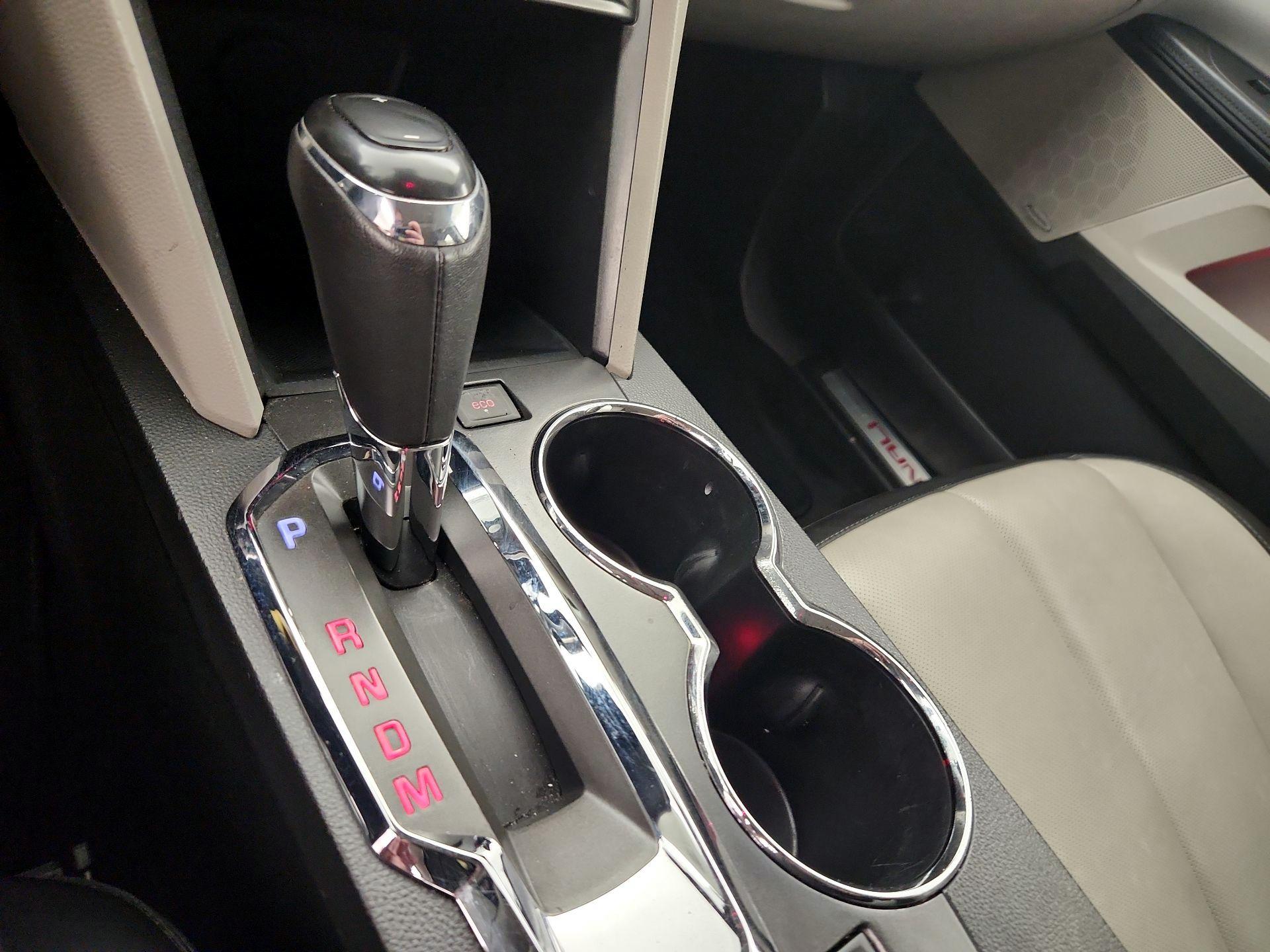 Thumbnail: 2016 GMC Terrain - 16