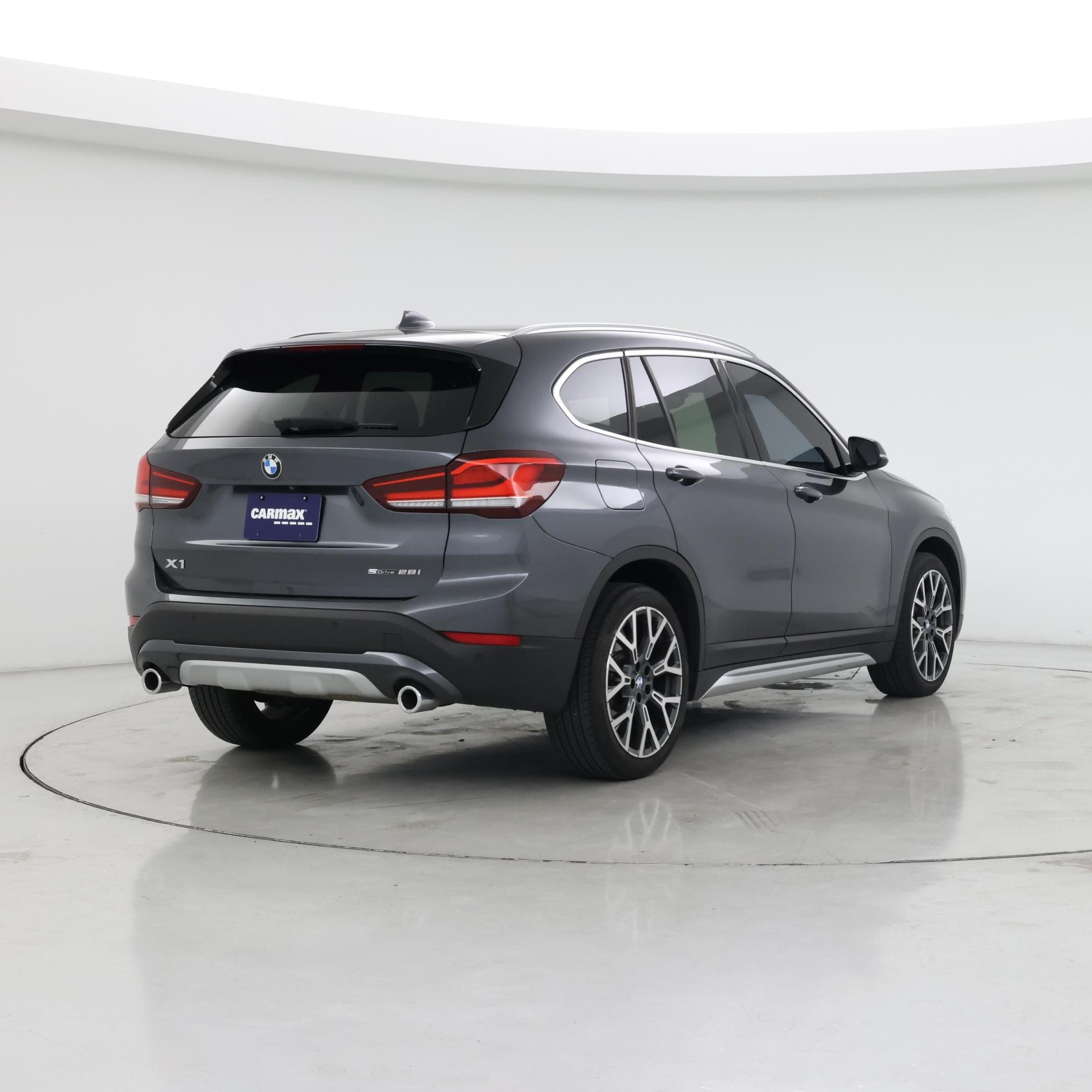 Thumbnail: 2022 BMW X1 - 8