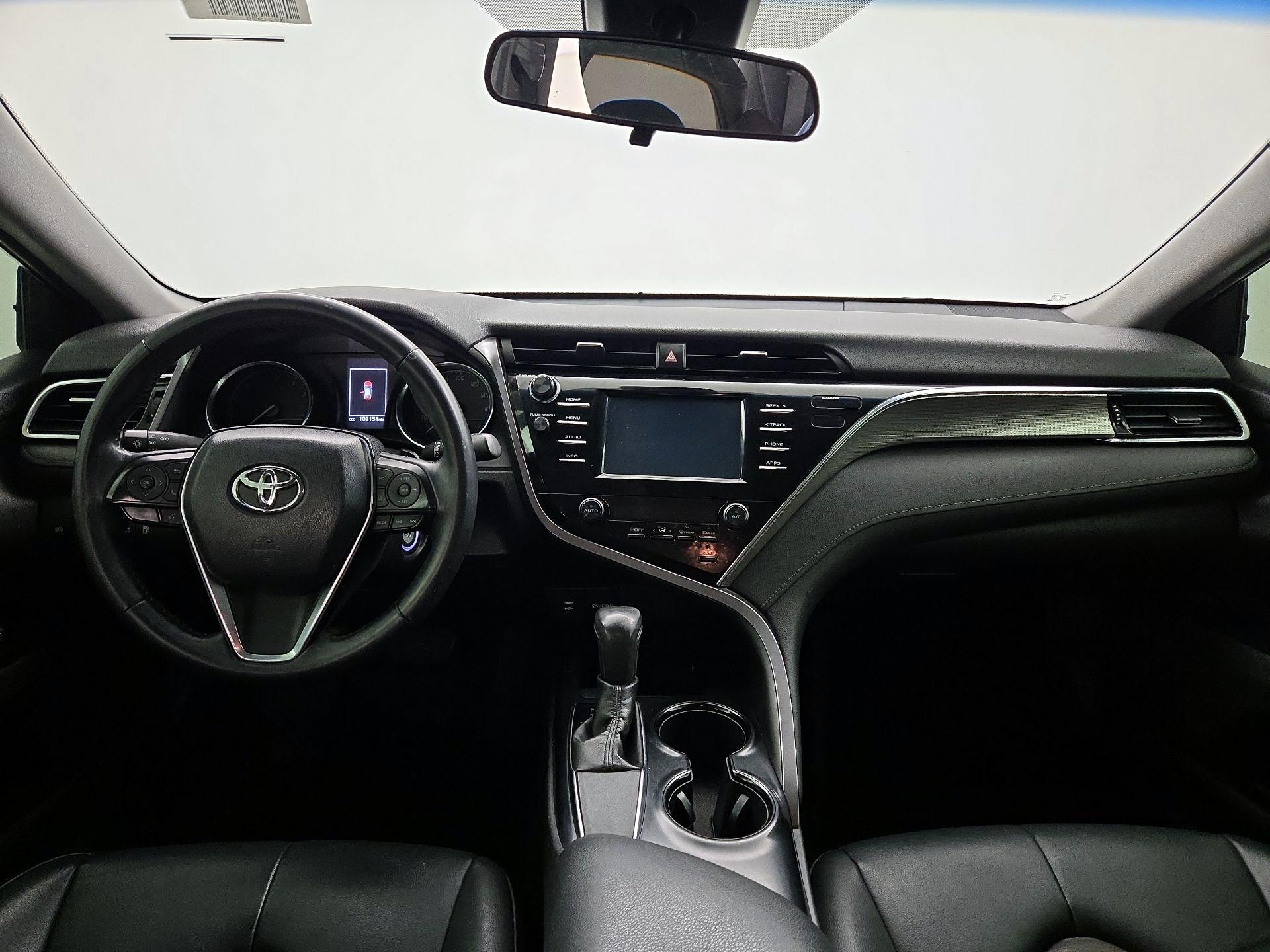 Thumbnail: 2018 Toyota Camry - 9