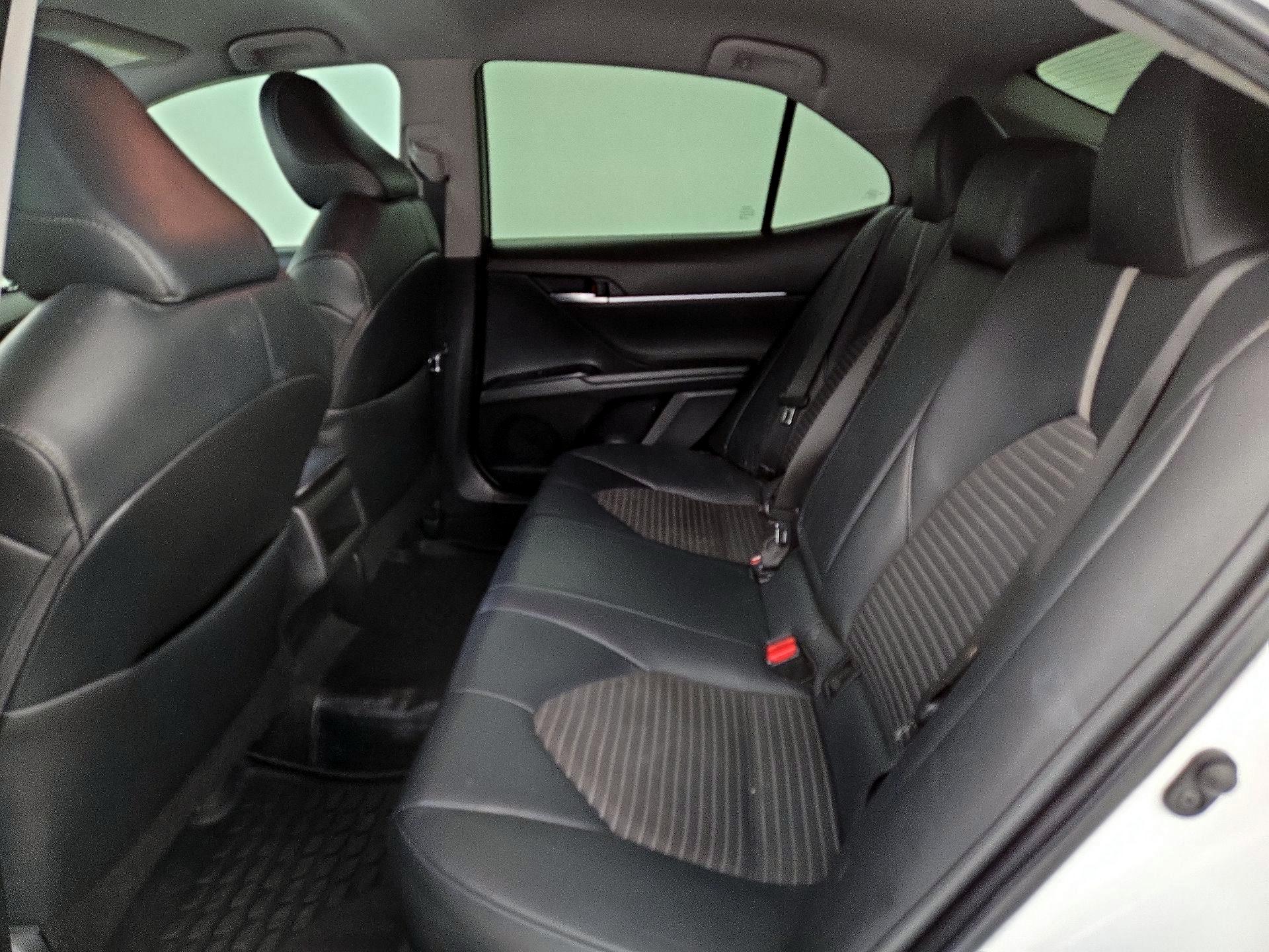 Thumbnail: 2018 Toyota Camry - 19
