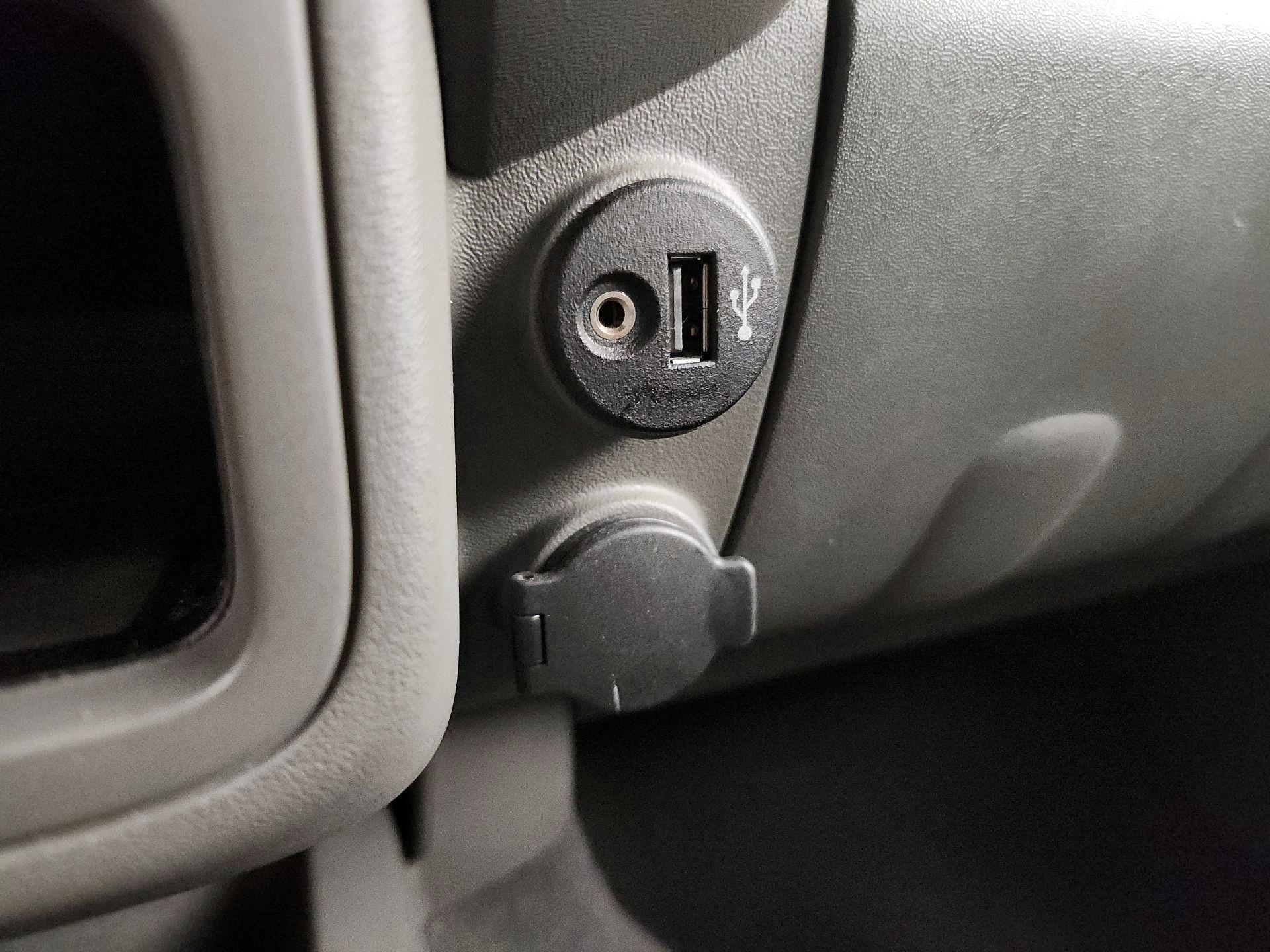 Thumbnail: 2019 Nissan Frontier - 18