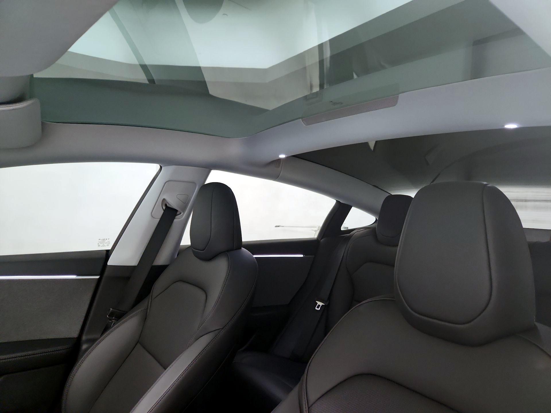 Thumbnail: 2025 Tesla Model 3 - 19